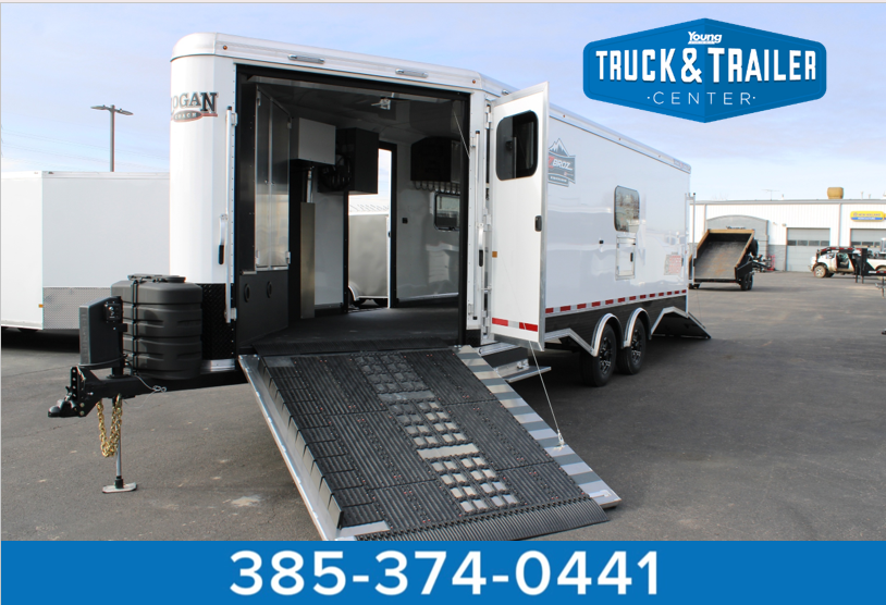 Logan Coach HP Trailer