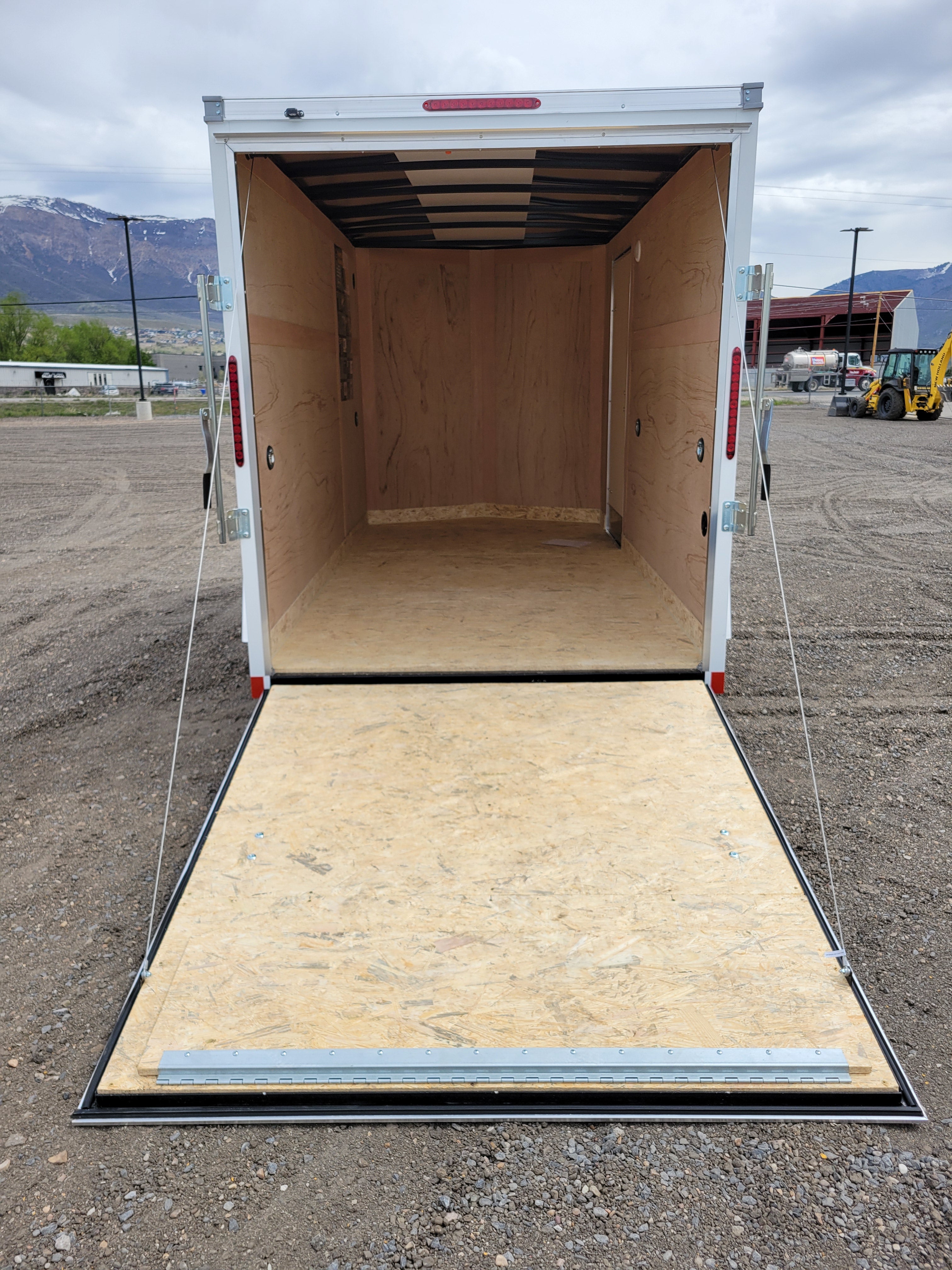 2025 Wells Cargo 6 x 12 Enclosed Cargo TraileR