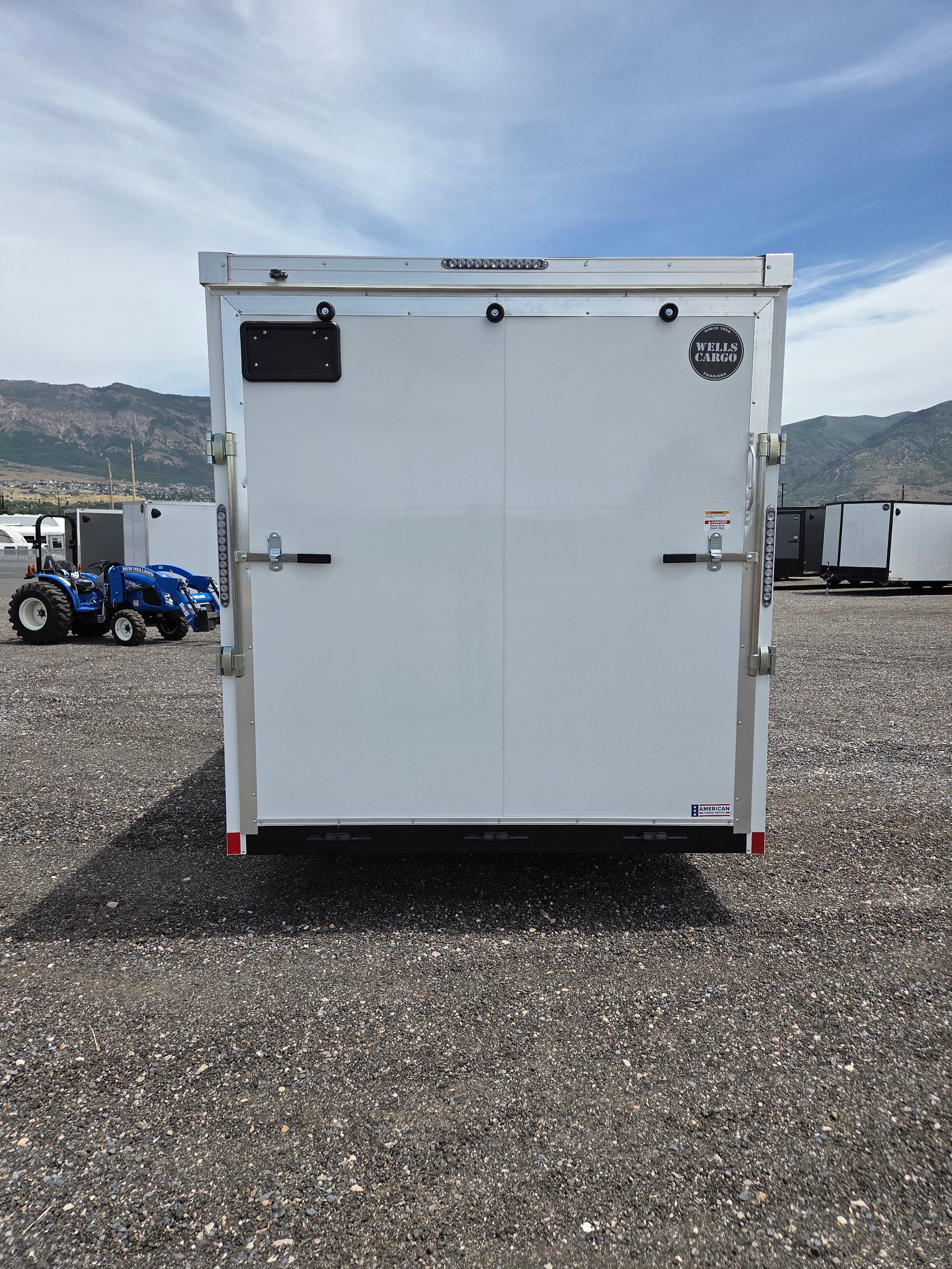 7 X 16 Wells Cargo Road Force Work Grade Enclosed Trailer