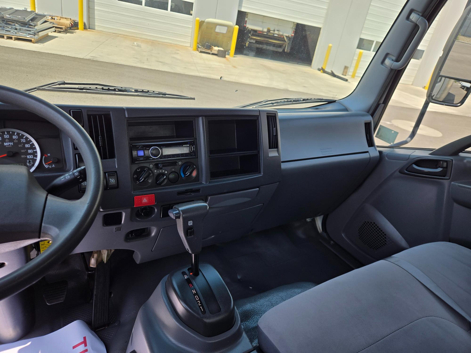 USED 2017 ISUZU NPRXD 20' BOX TRUCK