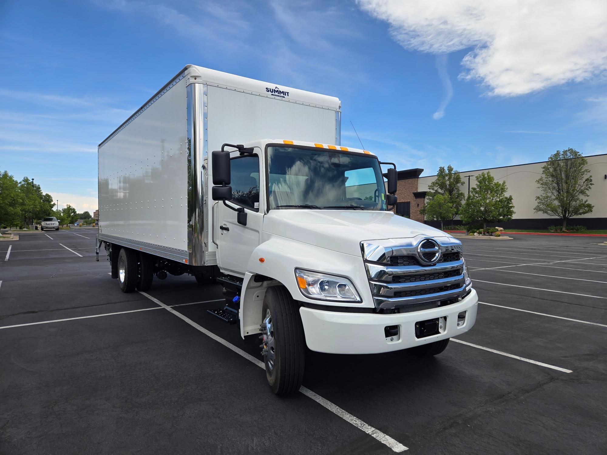 2026 HINO 26' Box Truck Demo