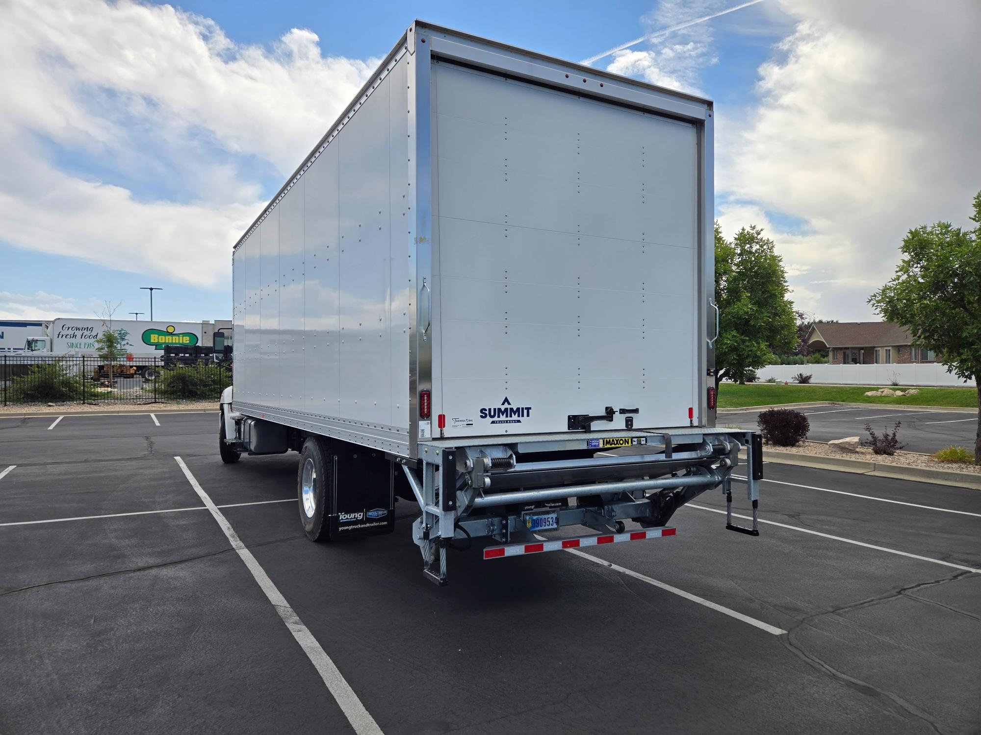 2026 HINO 26' Box Truck Demo