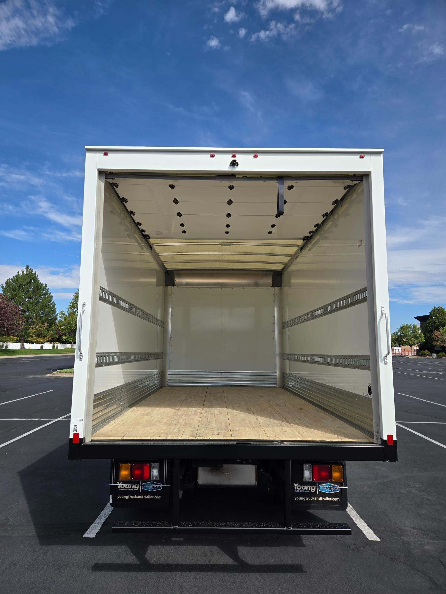 New 2027 Isuzu NRR Diesel 16' Box Truck