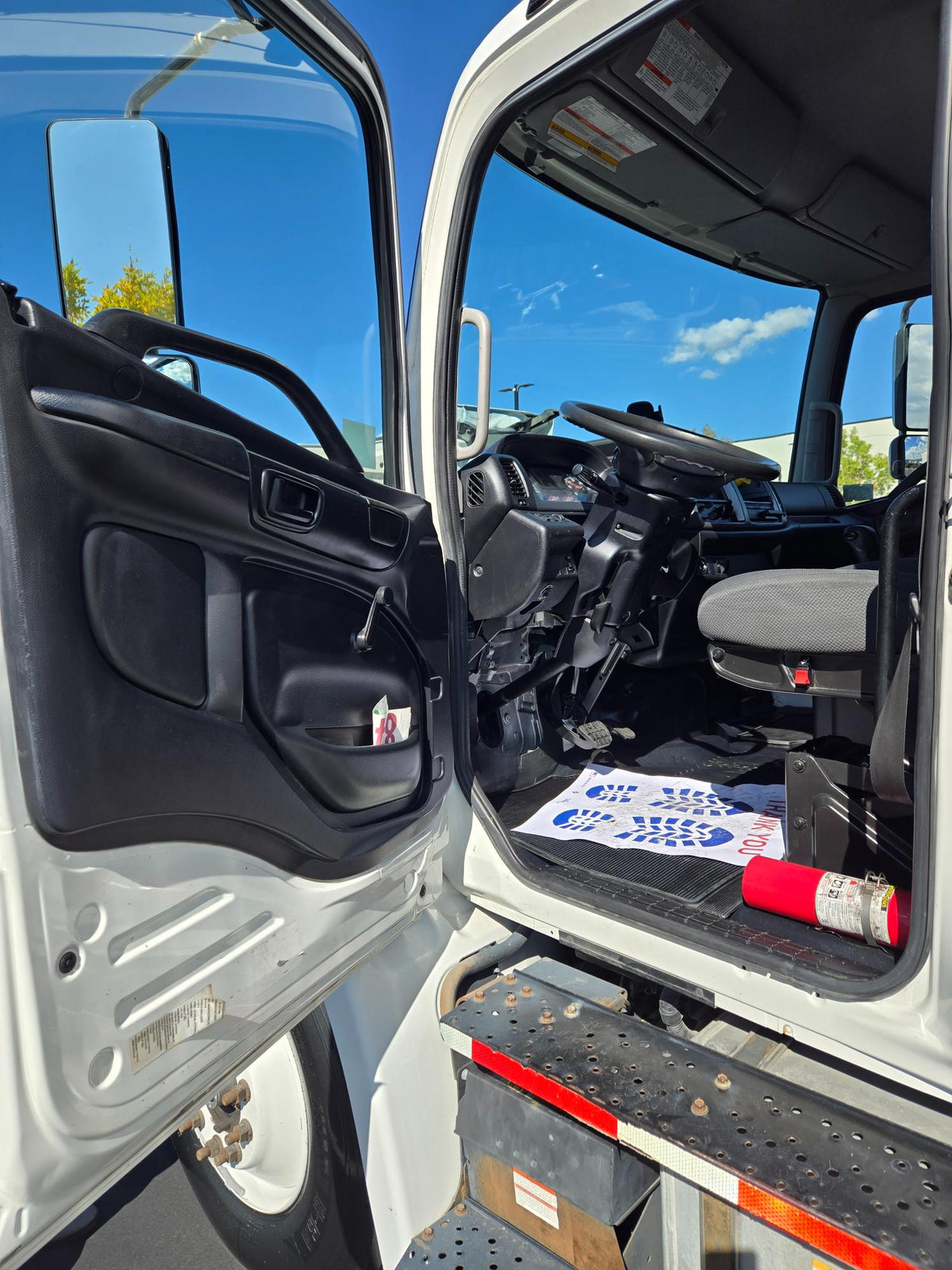 USED 2020 HINO 268A 26,000 GVW 26' BOX TRUCK