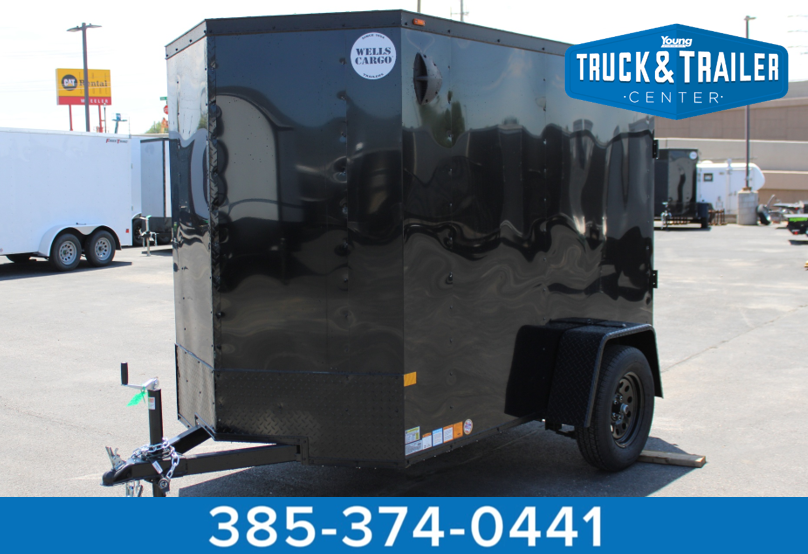 2025 Wells Cargo 5 x 8 Deluxe Enclosed Trailer