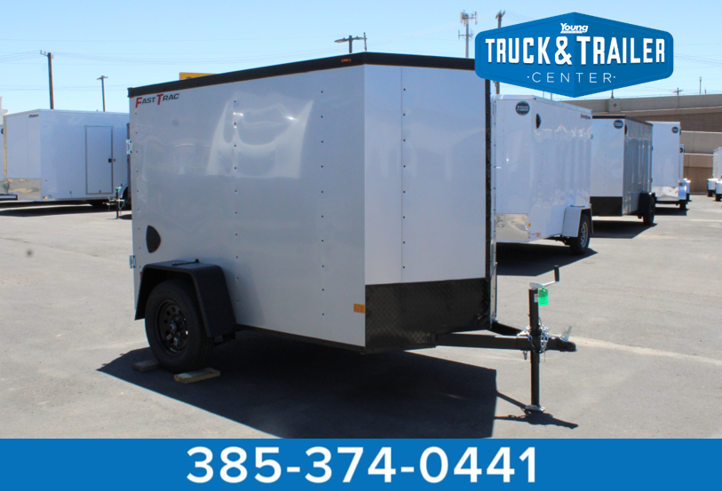 2025 Wells Cargo 5 x 8 Deluxe Enclosed Trailer