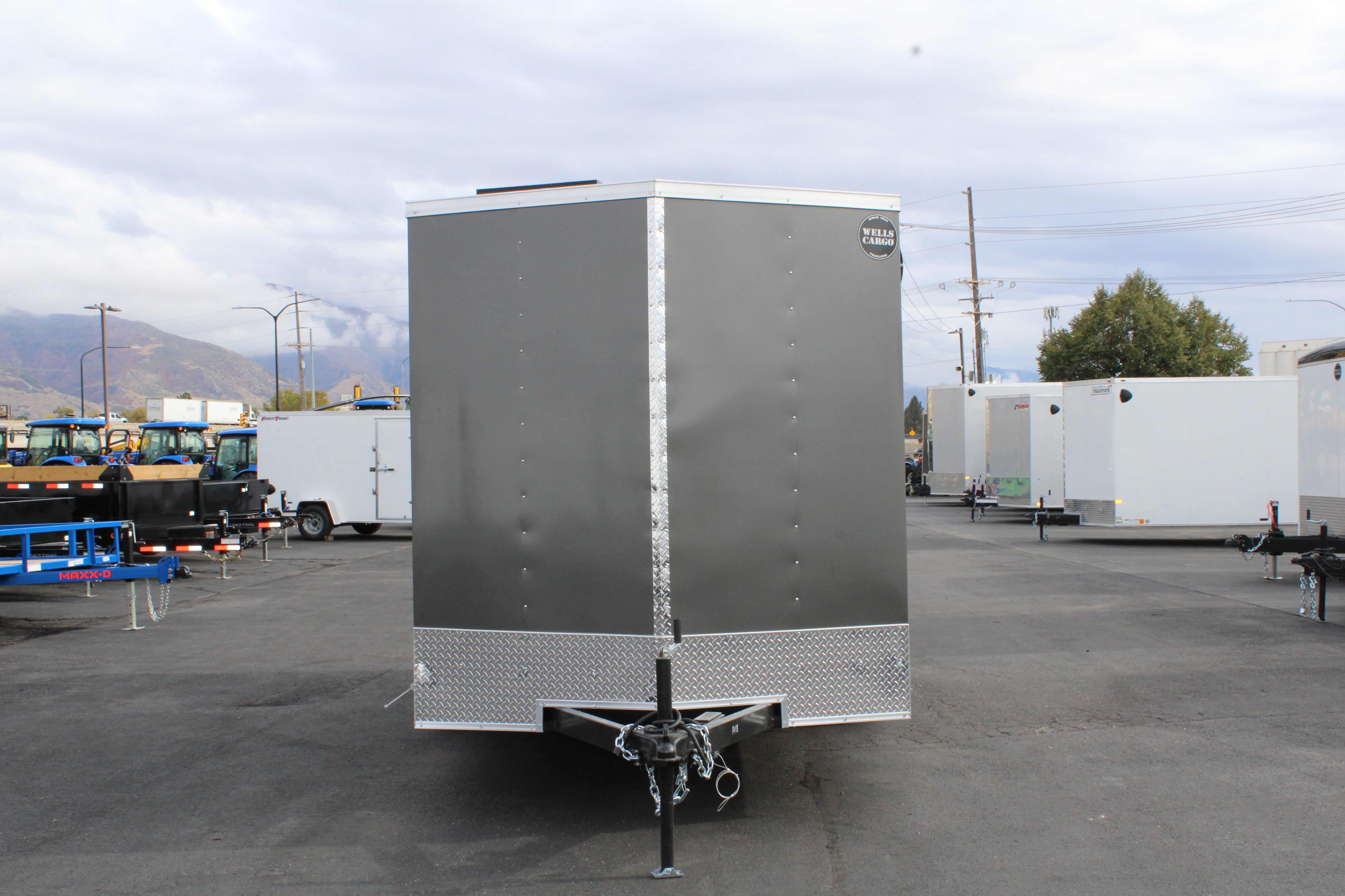 2025 Wells Cargo 7 x 16 Deluxe enclosed Trailer