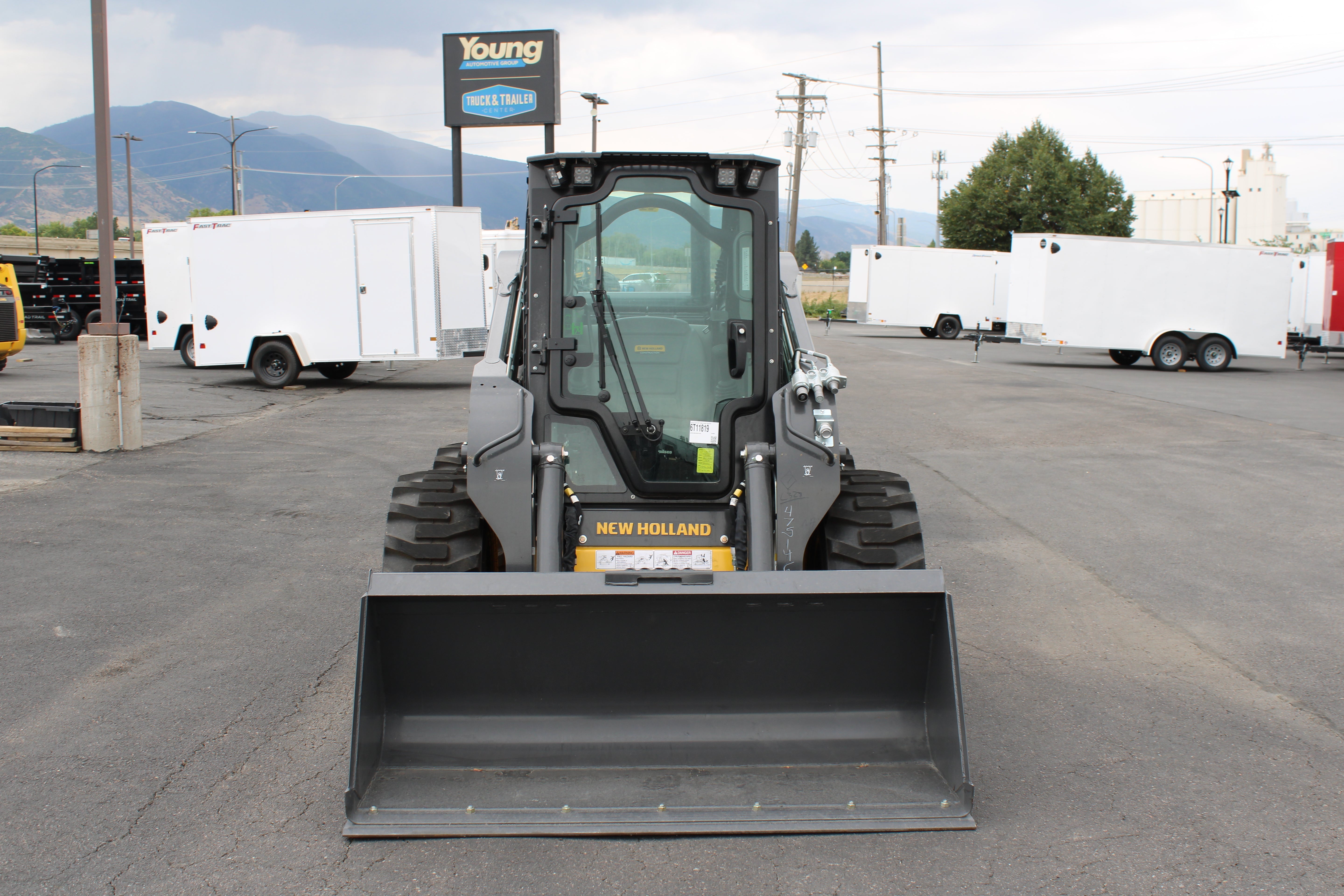 New Holland L328