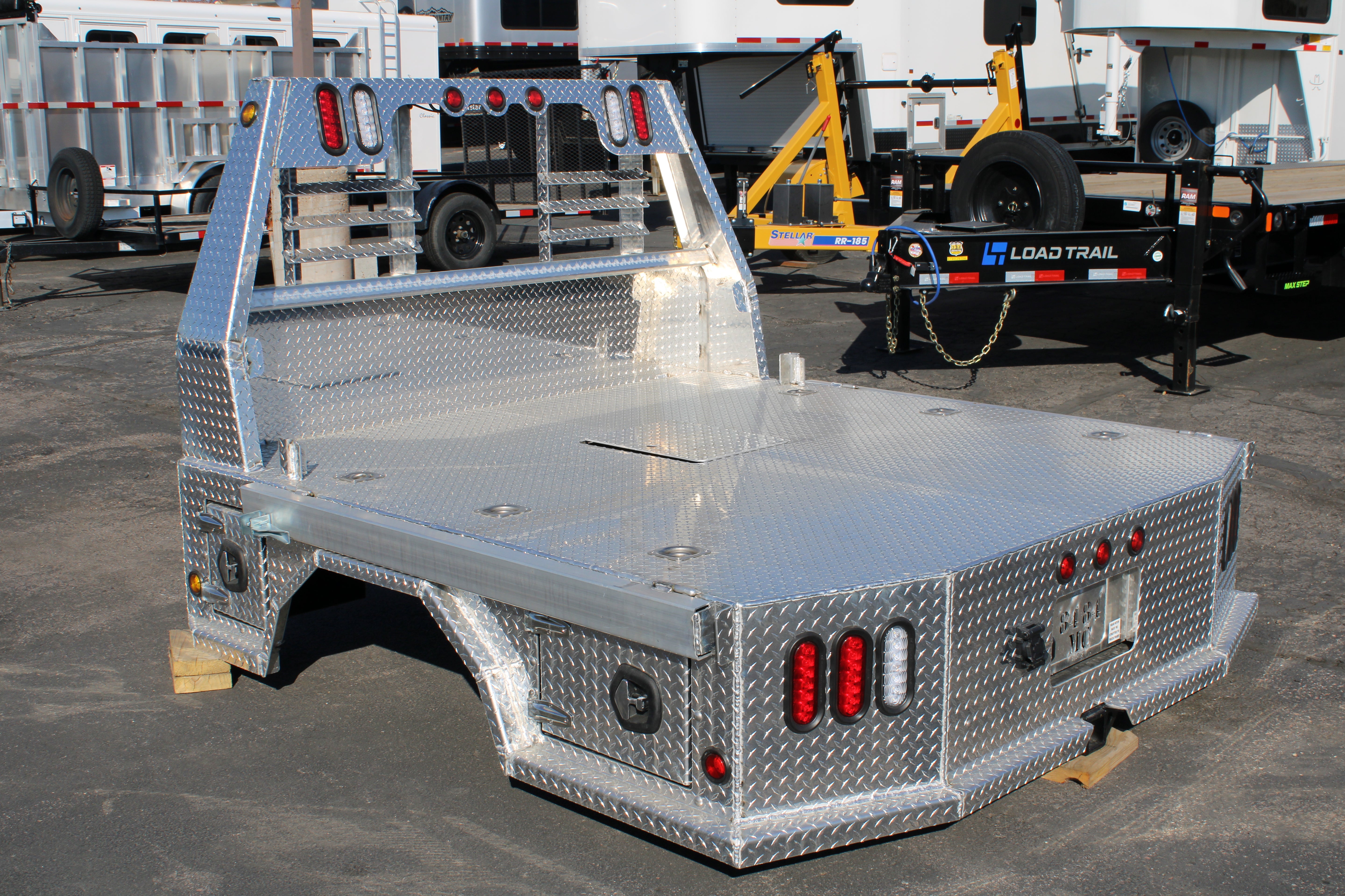 2024 84 x 84-42 Bradford Aluminum Truck Bed