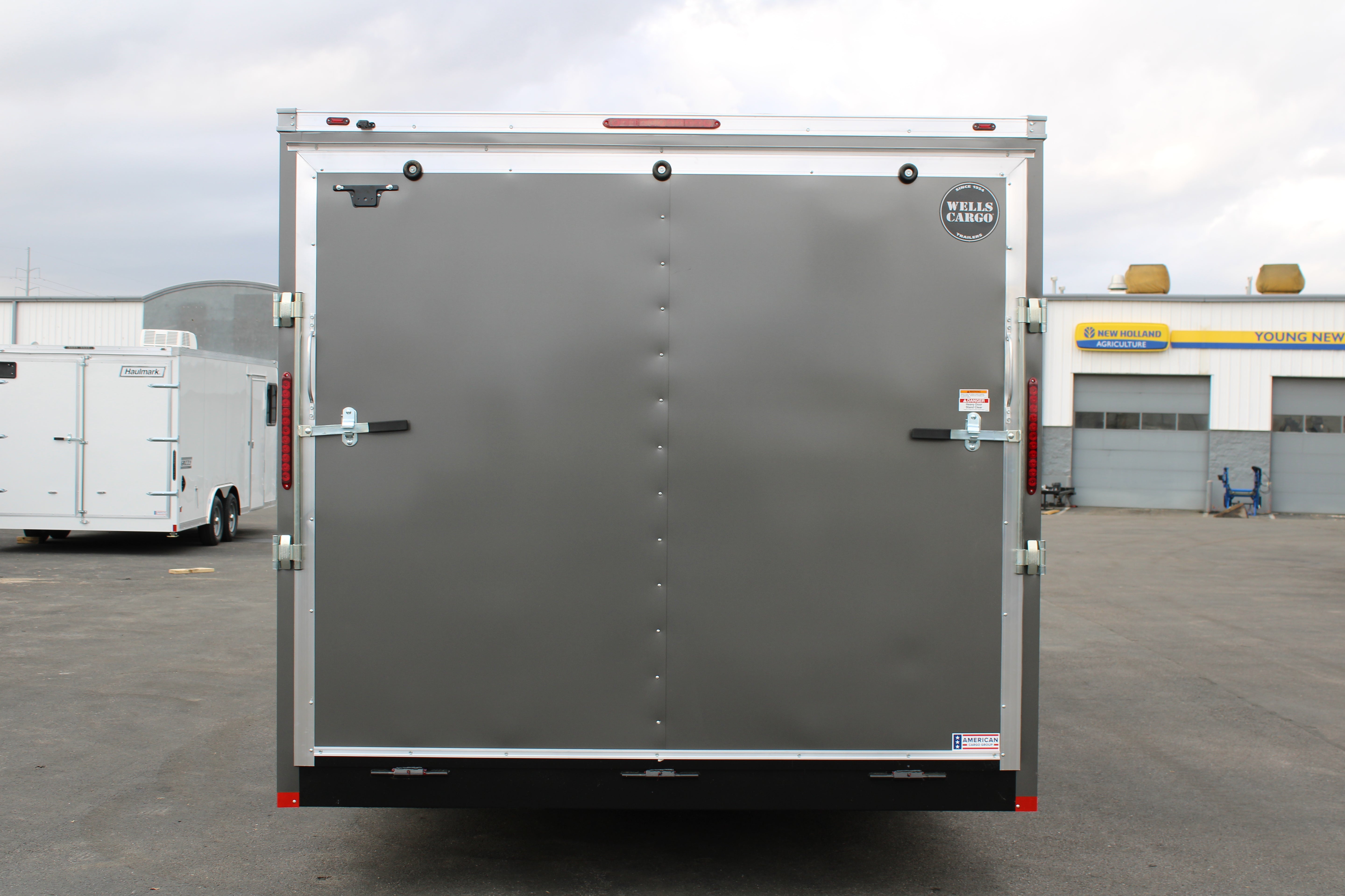 2025 Wells Cargo 8.5 x 24 Deluxe Enclosed Trailer