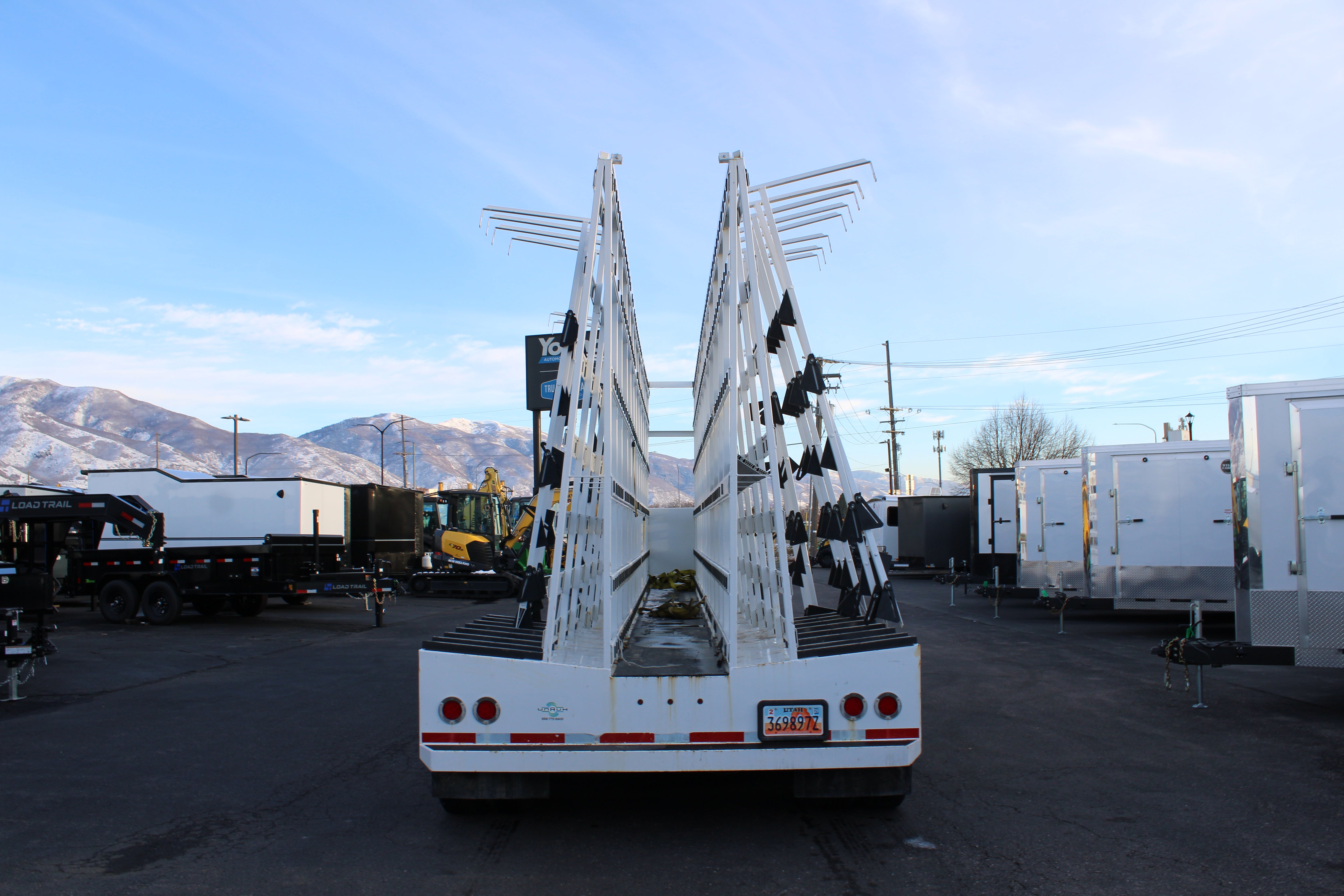 30ft Gooseneck Glass Transport Trailer