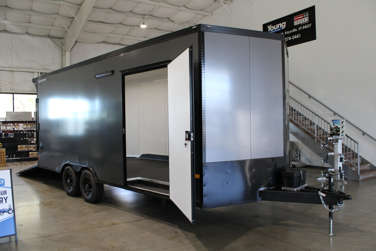 WELLS CARGO 20' ROAD FORCE
