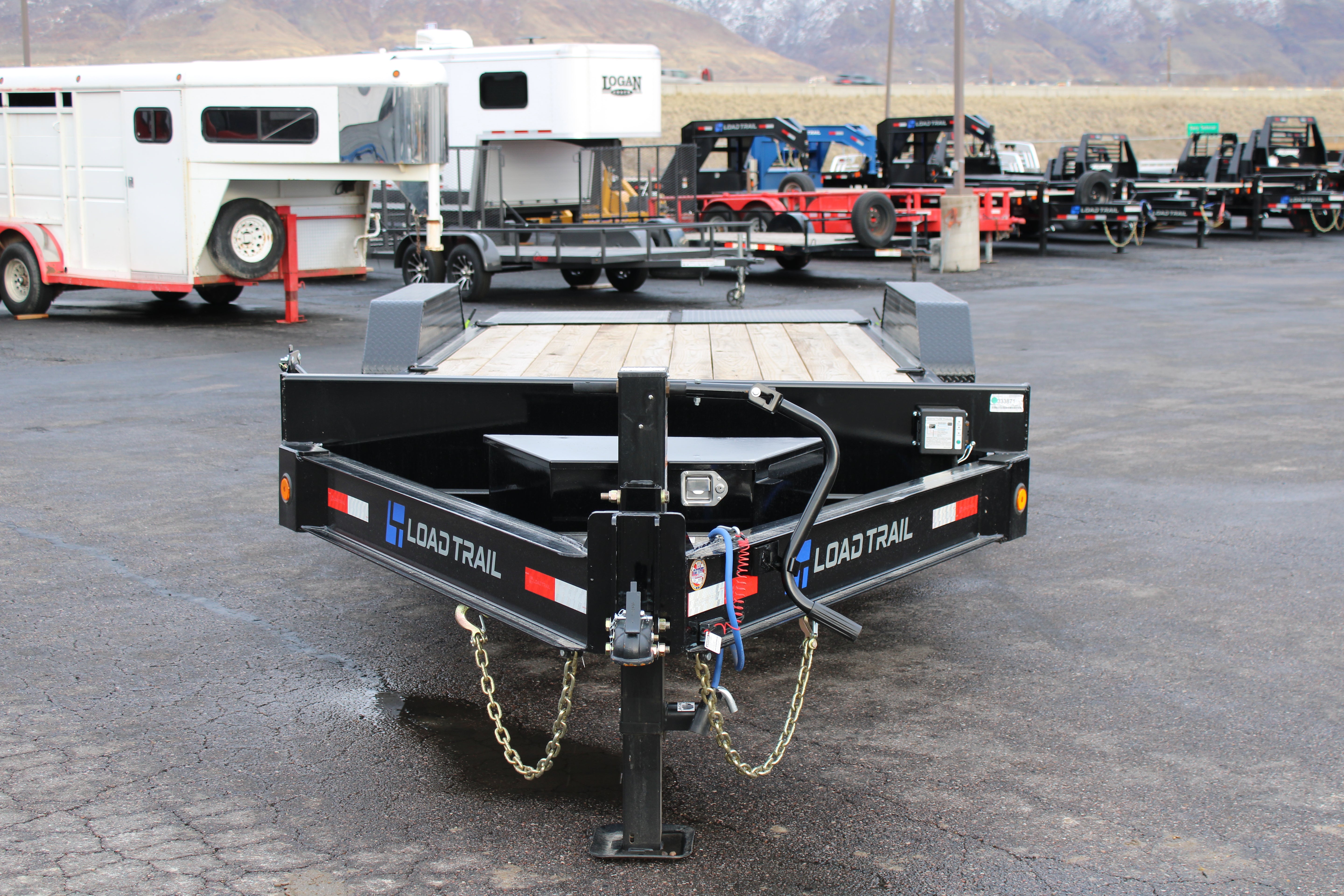 2025 83" X 20' Load Trail Flatbed Trailer