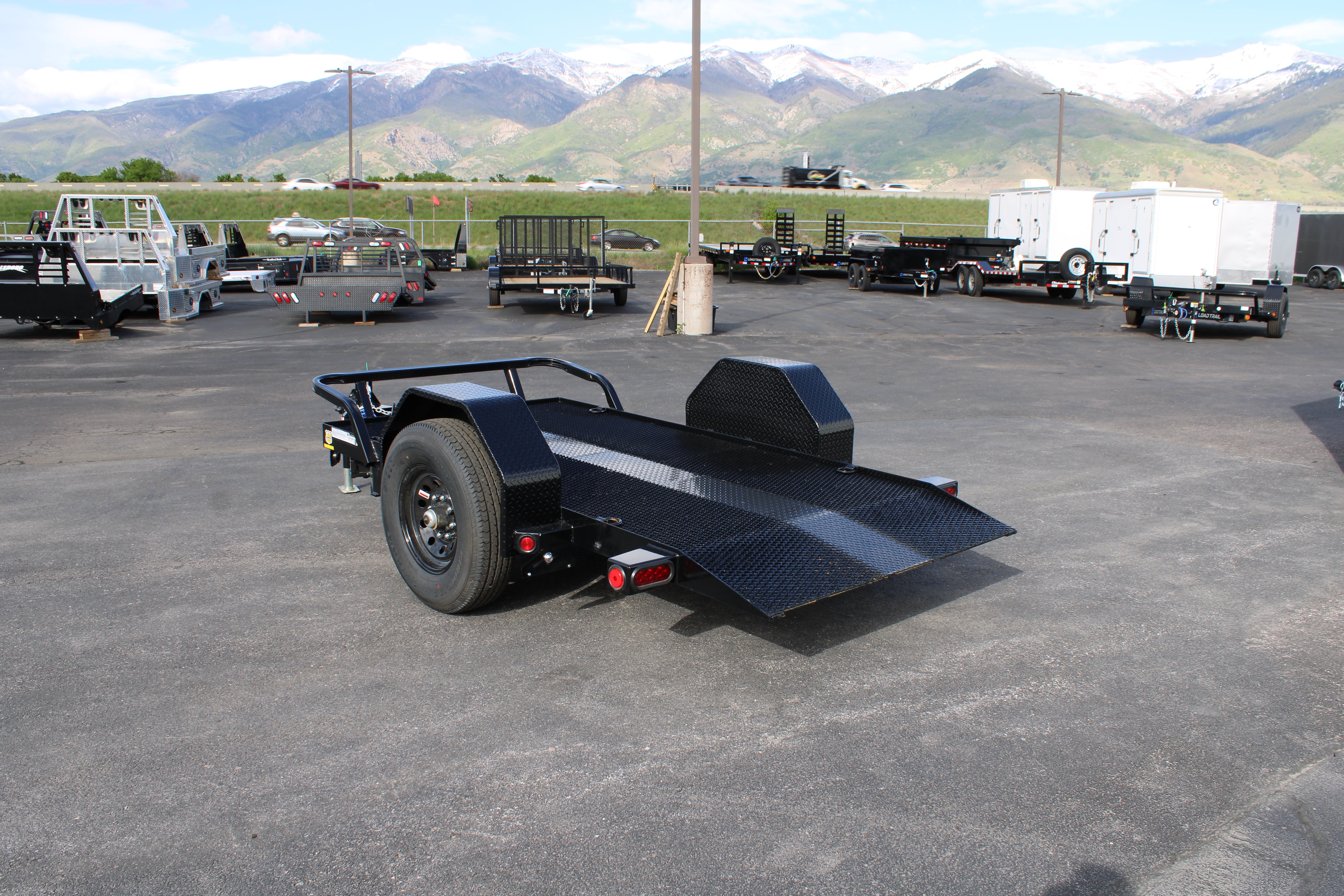 2025 Load Trail 5 x 10 Scissor Hauler