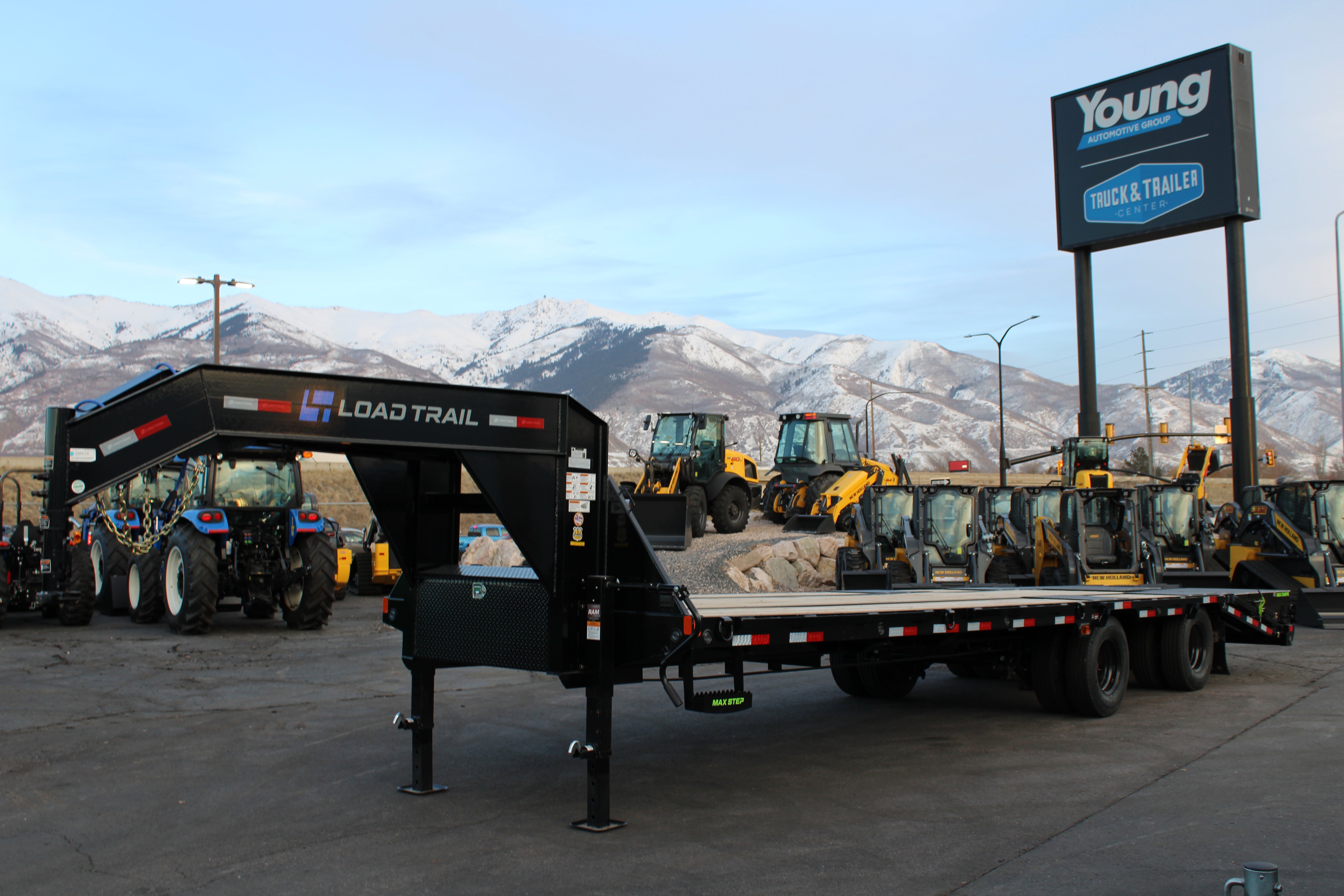 2025 Load Trail 8.5 X 32 Gooseneck Flatbed Trailer