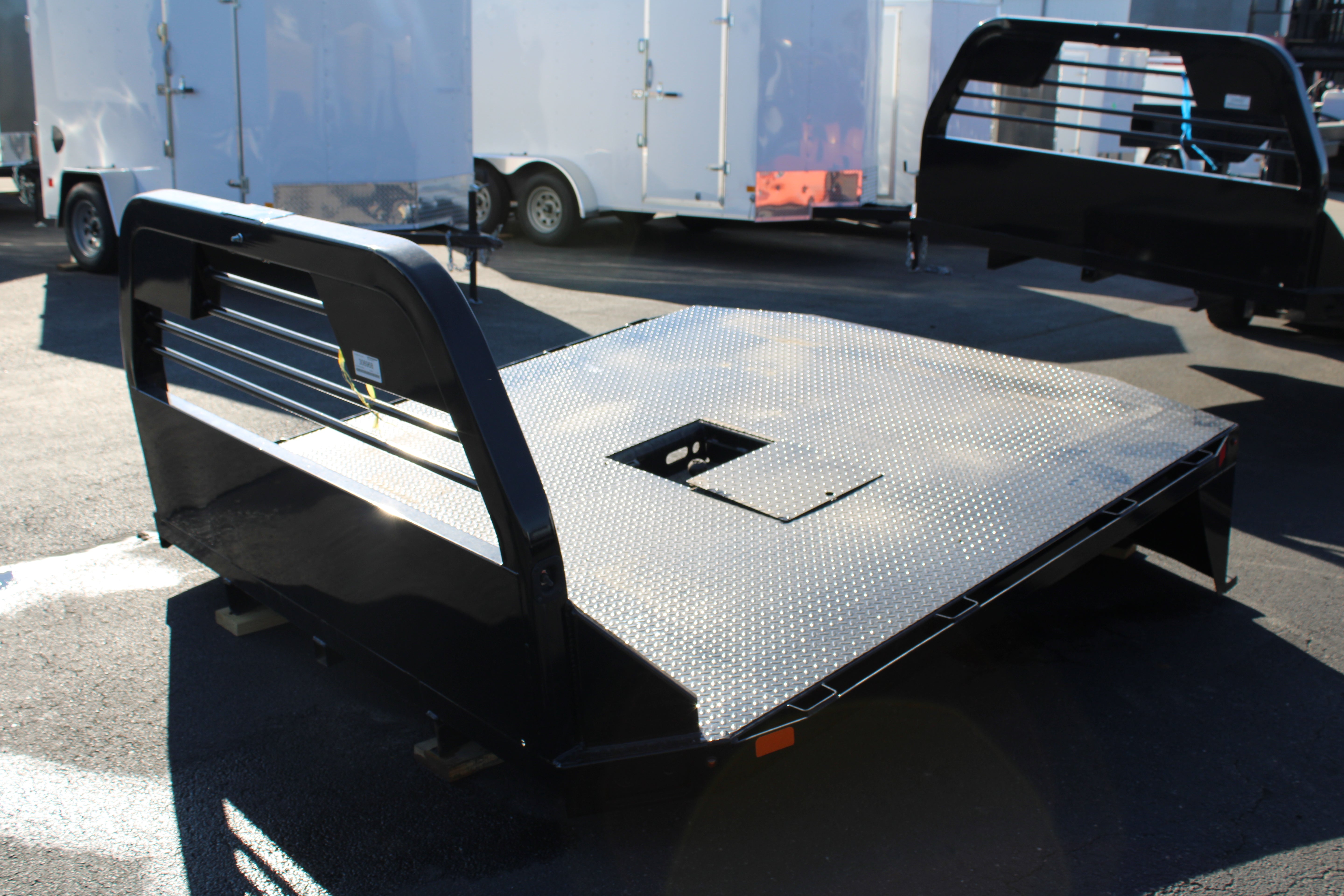 903 LOAD TRAIL TRUCK BED  60" x 110" Truck Bed