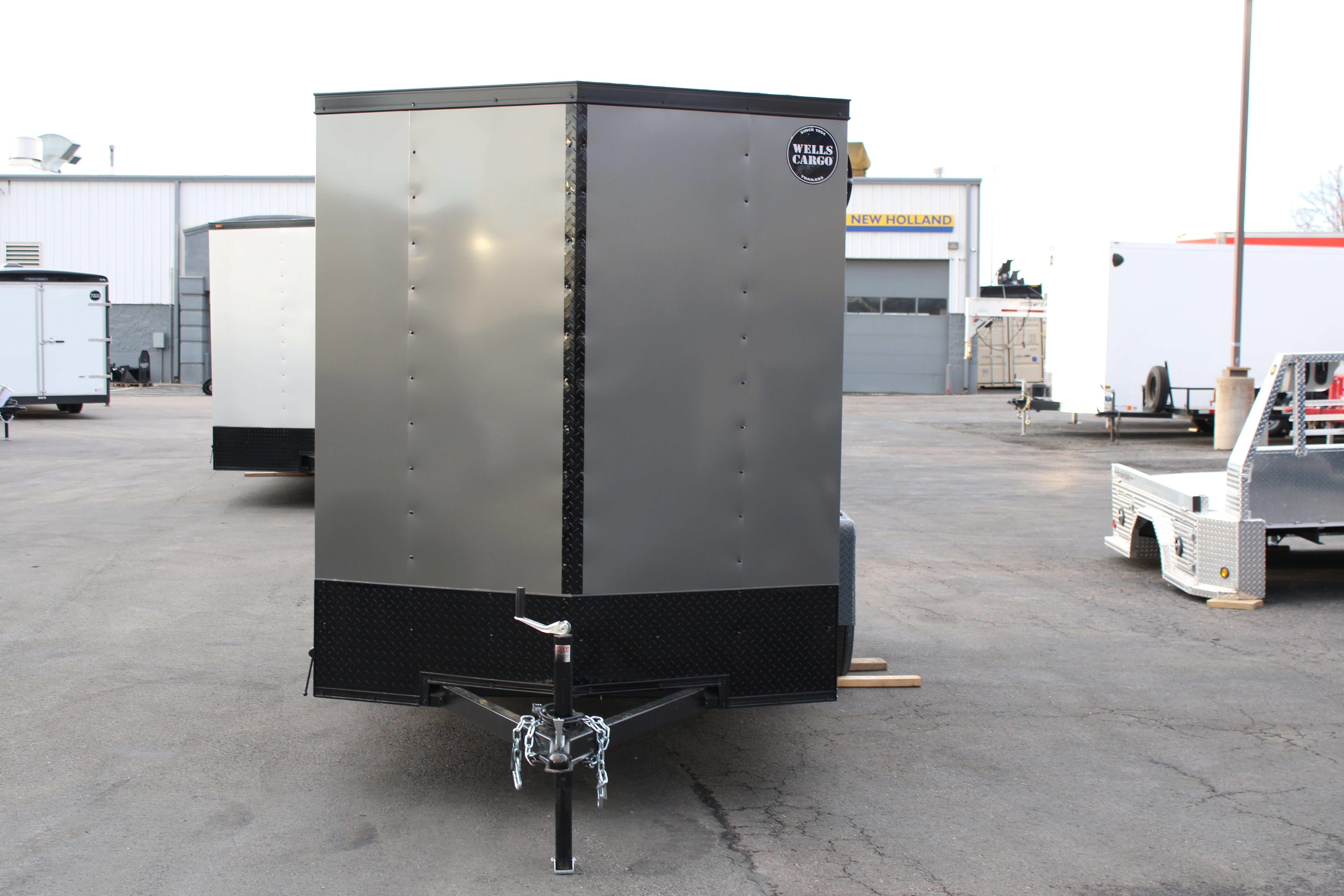 2025 Wells Cargo 6 x 12 Deluxe Enclosed Trailer