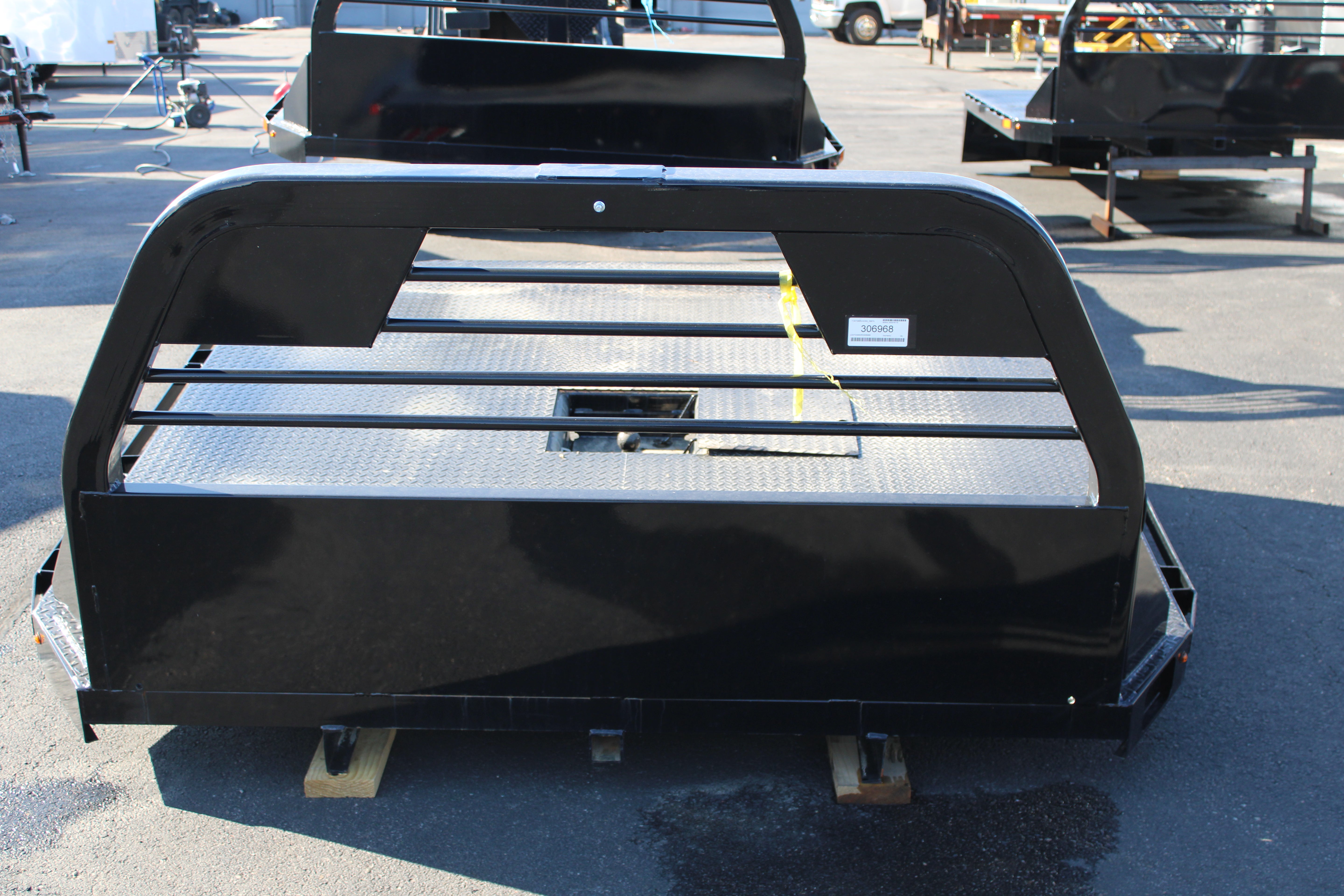 903 LOAD TRAIL TRUCK BED  60" x 110" Truck Bed