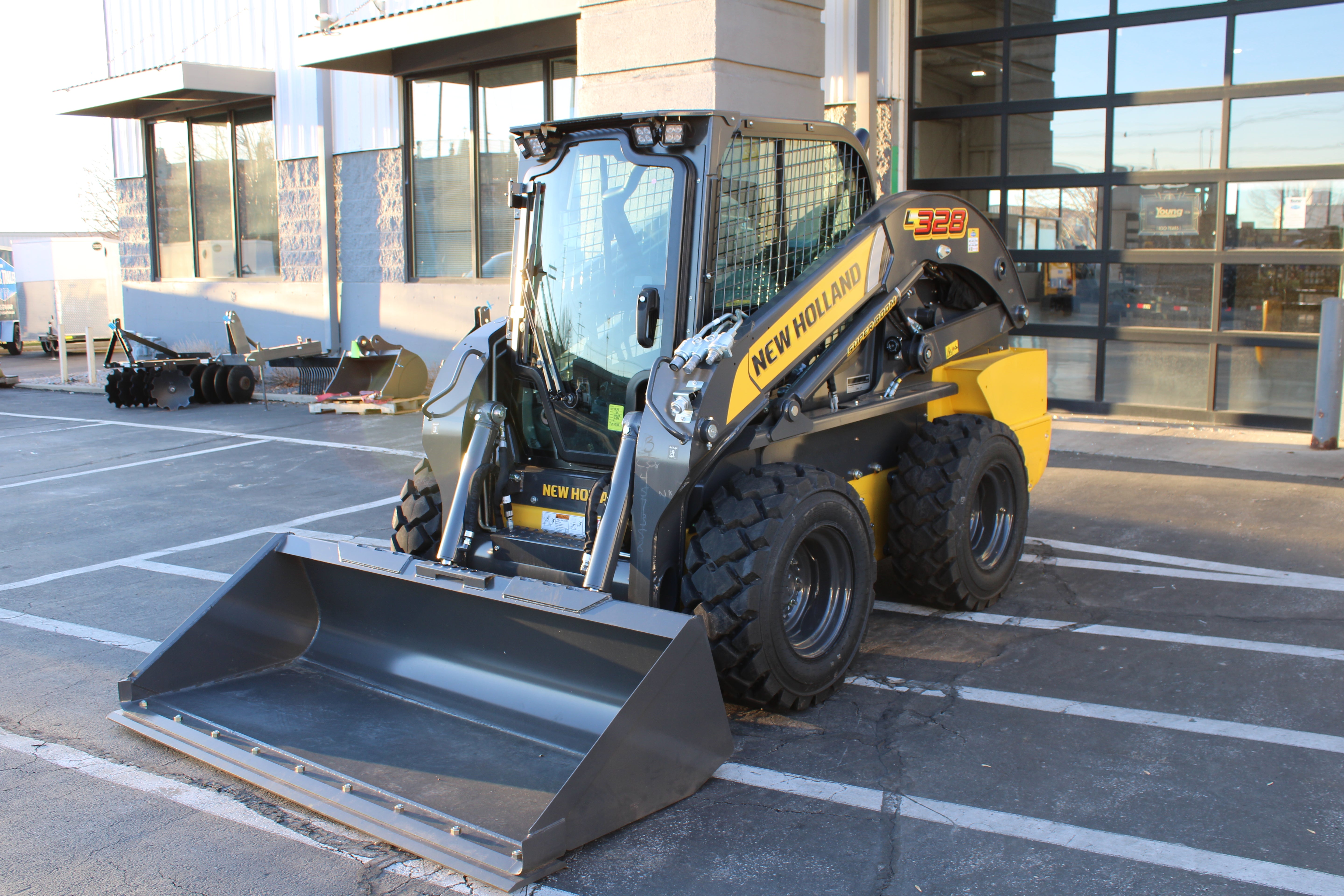 2025 New Holland L328 Skidsteer