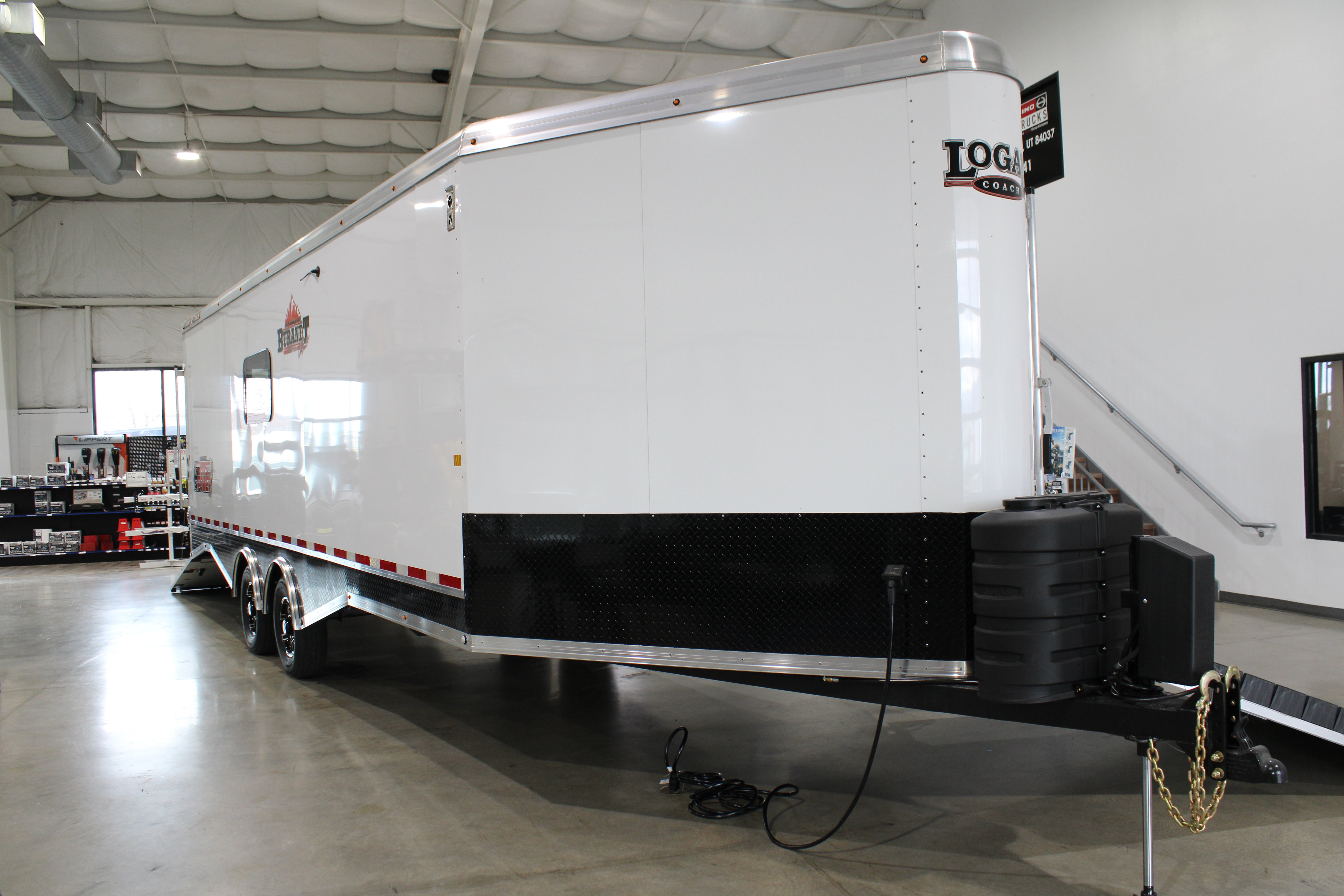 Logan Coach HorsePower BP 31' **BLACK FRIDAY SPECIAL**