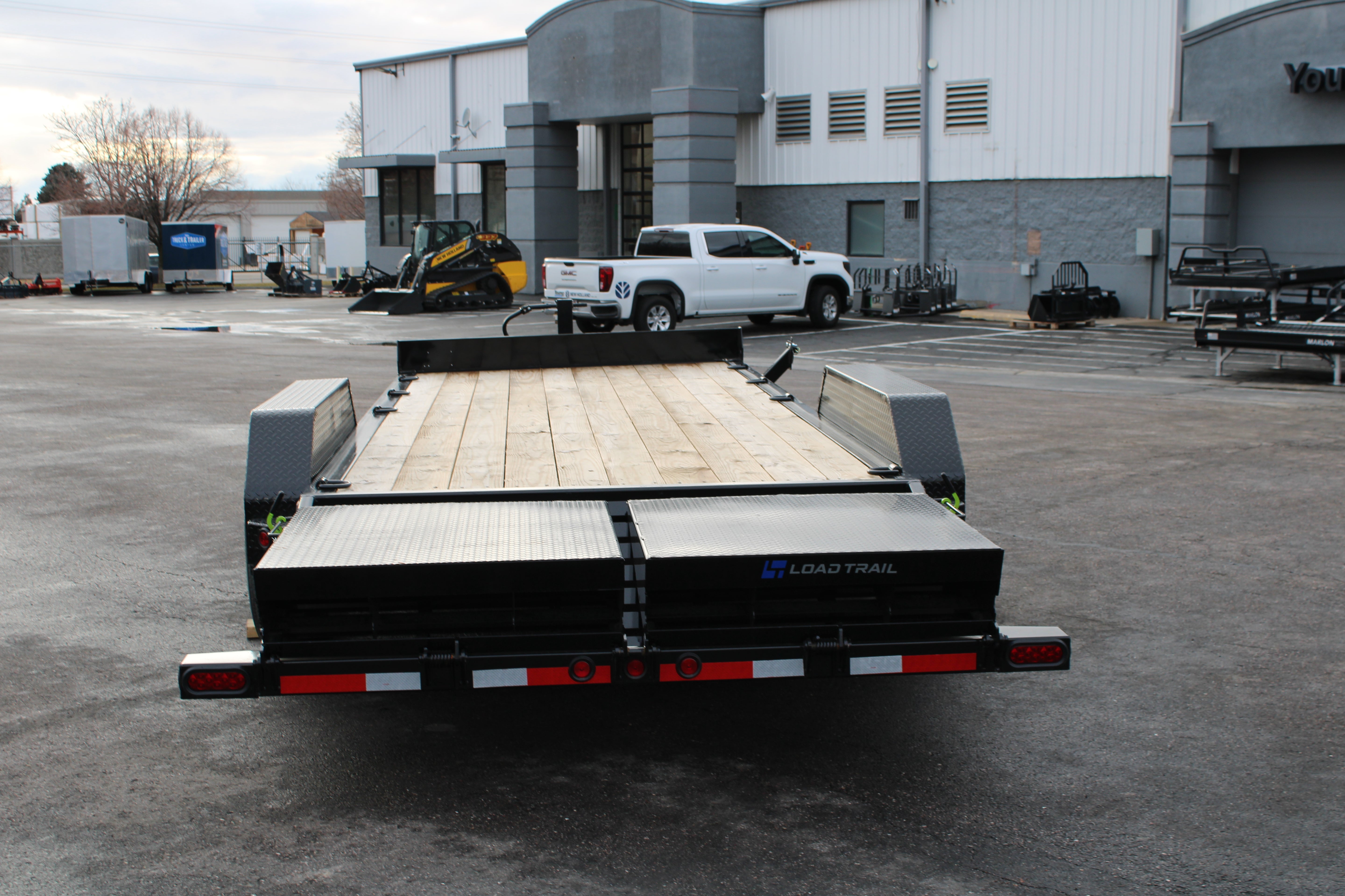 2025 83" X 20' Load Trail Flatbed Trailer