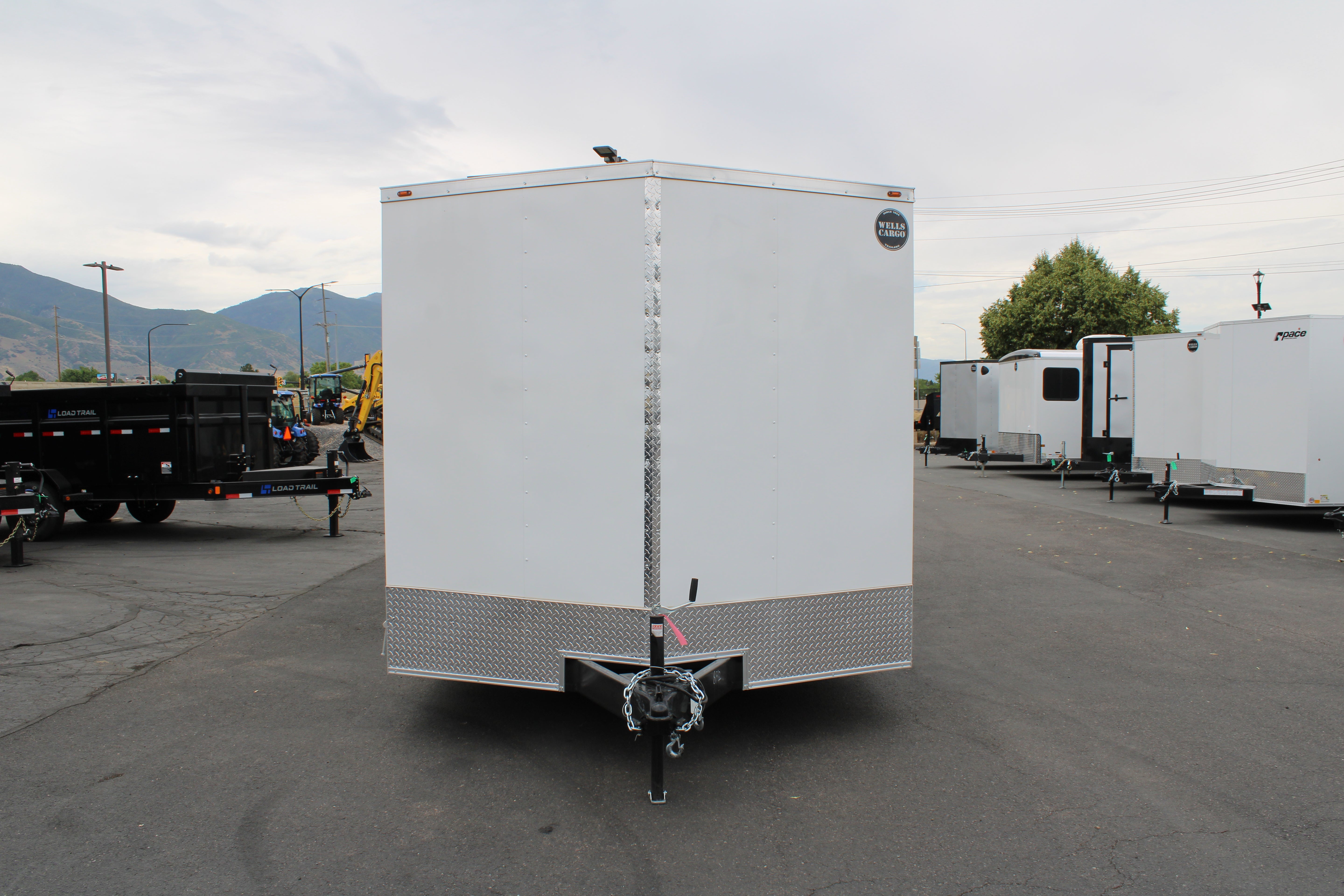 2025 Wells Cargo 8.5 x 24 Deluxe Enclosed Trailer