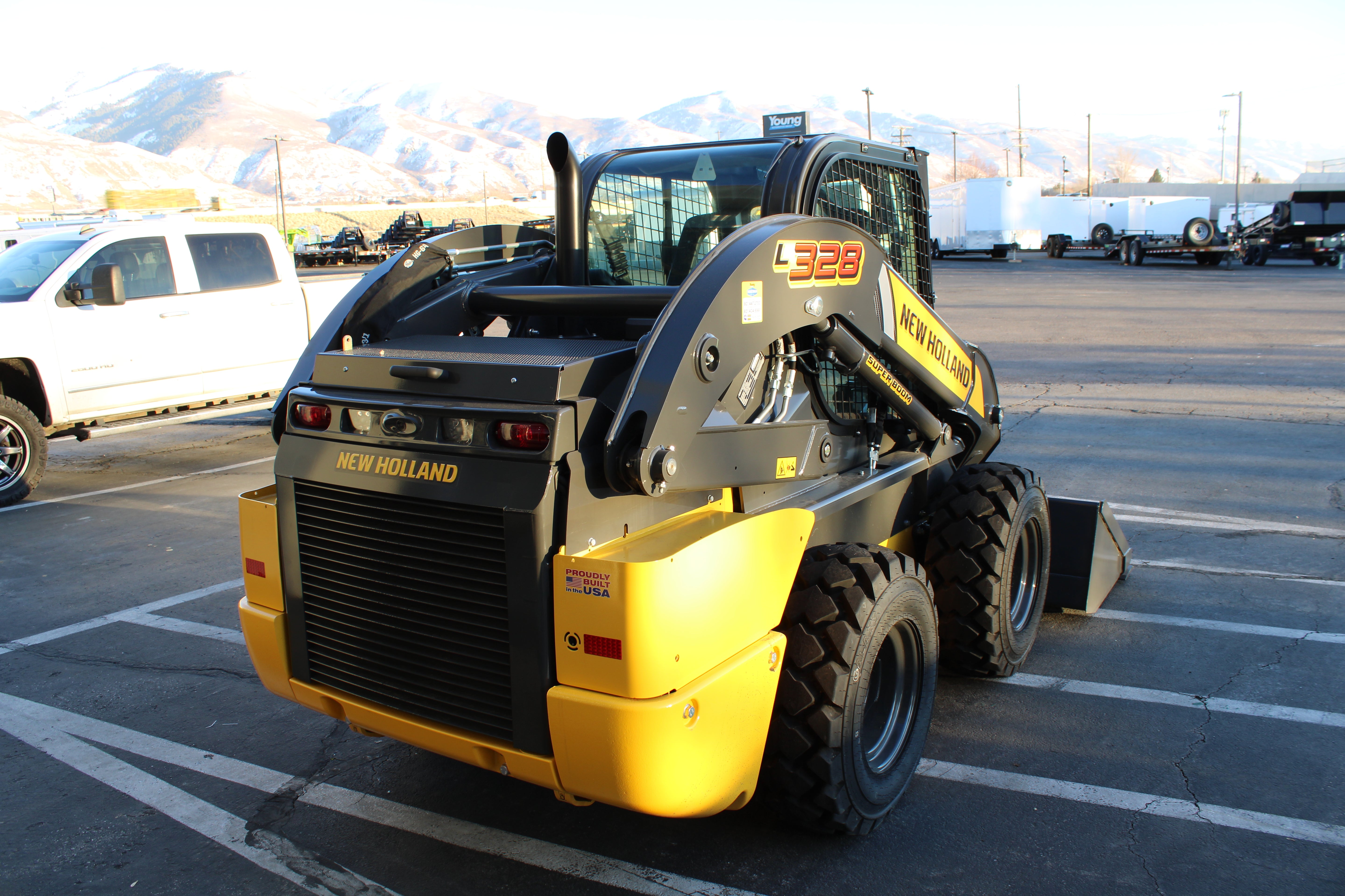 2025 New Holland L328 Skidsteer