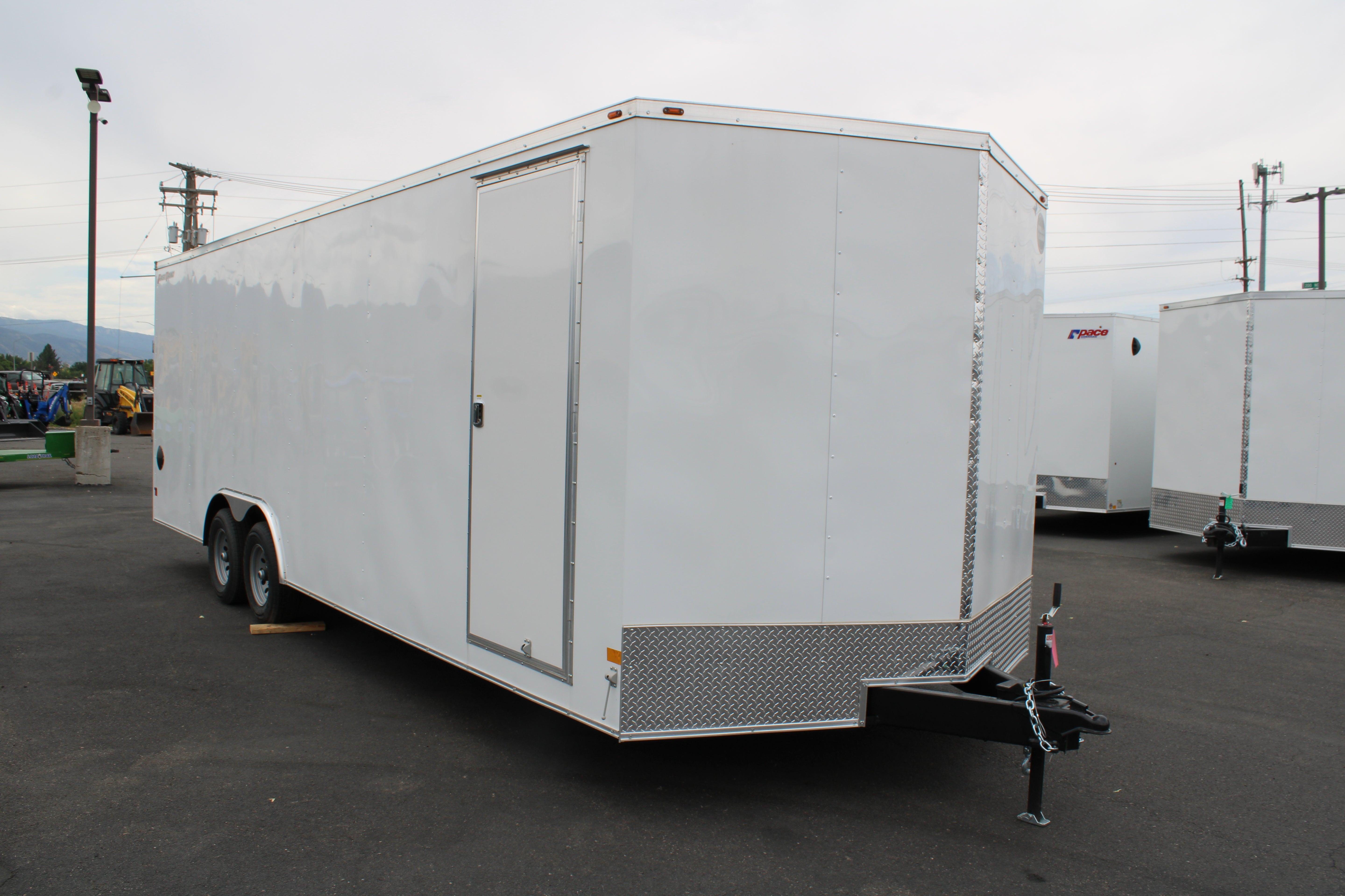 2025 Wells Cargo 8.5 x 24 Deluxe Enclosed Trailer