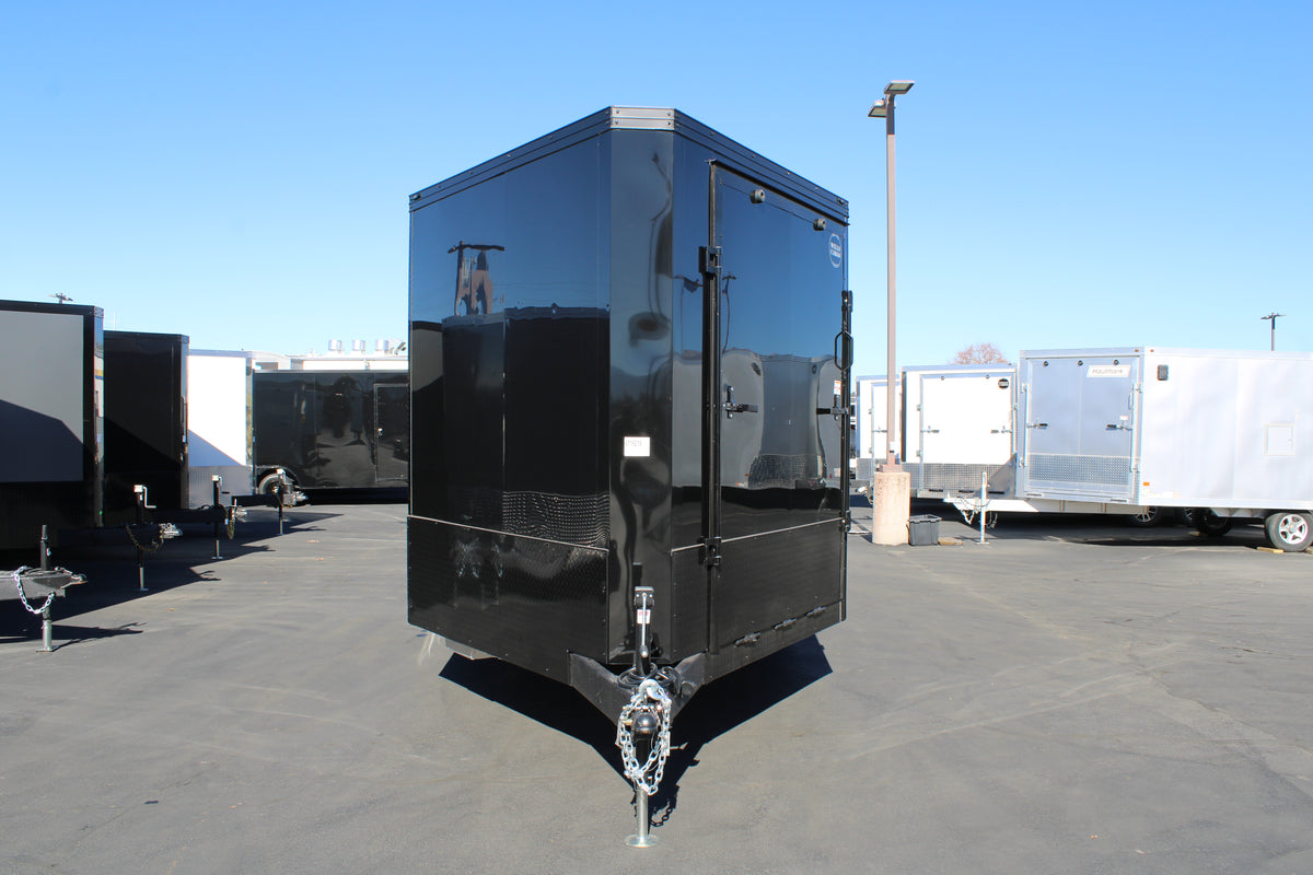 WELLS CARGO 22' PHANTOM PKG WITH SPOILER