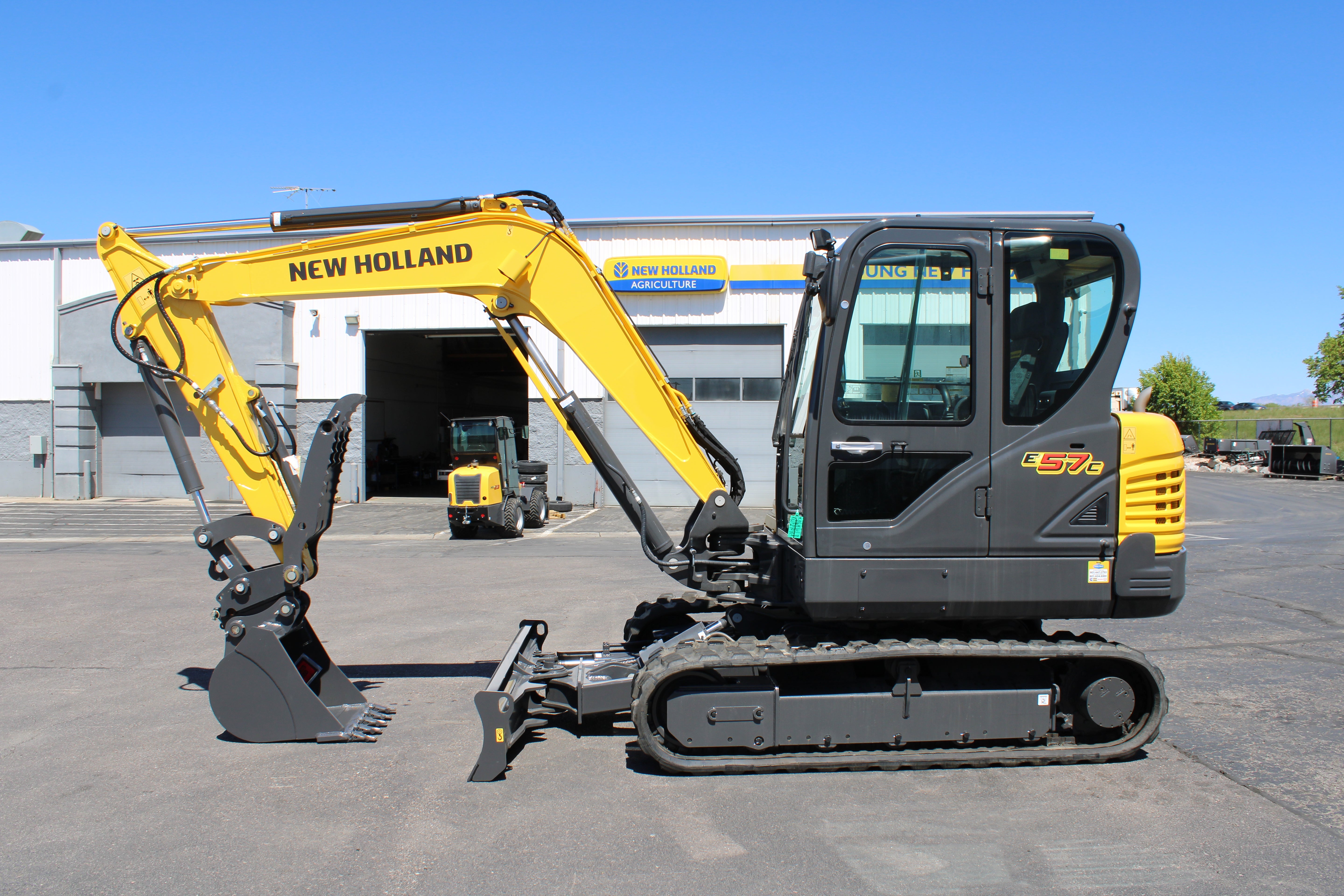 New Holland E57C