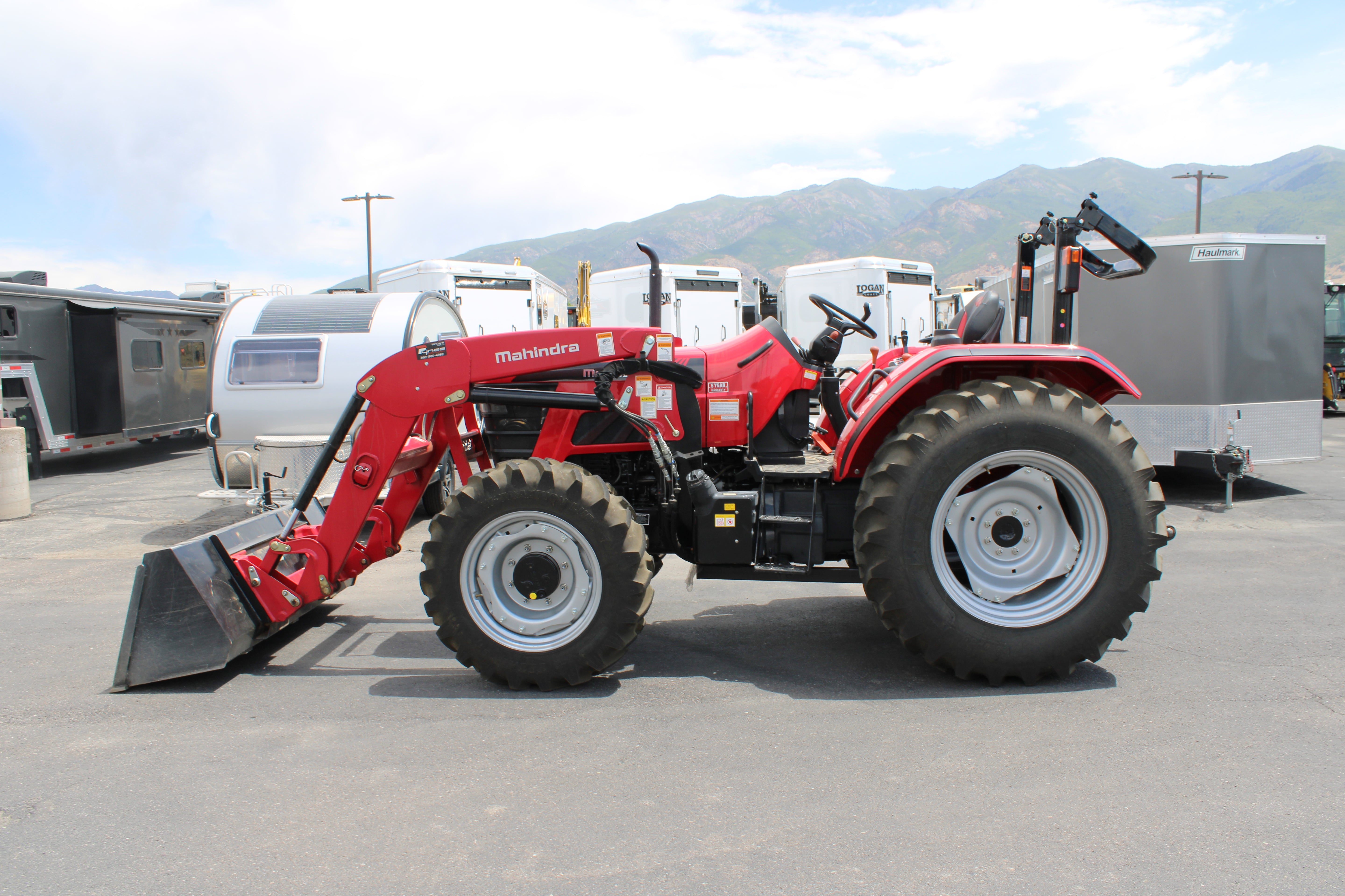 Used Mahindra Tractor