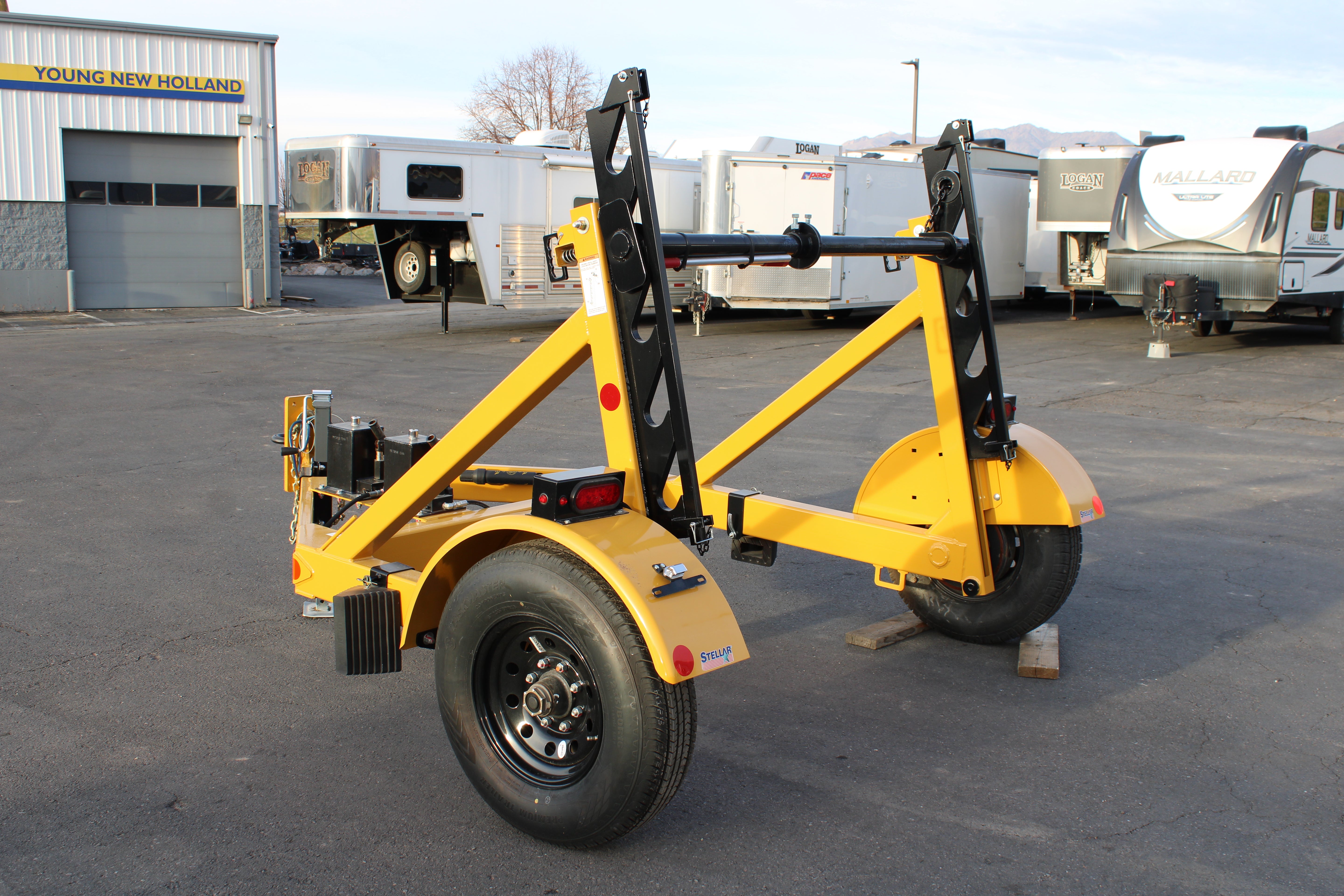 Stellar RR-160 Self-Loading Cable Trailer