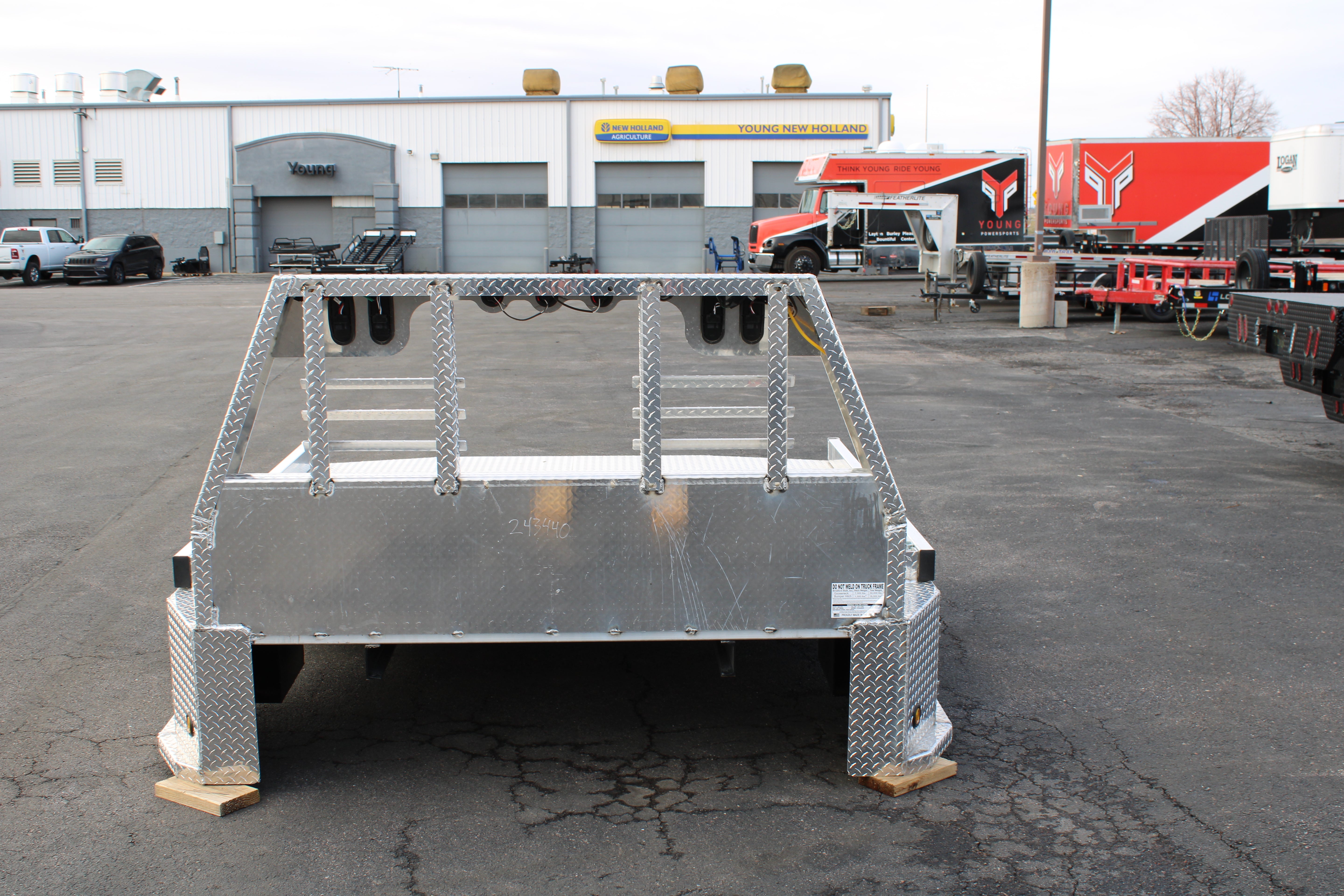 2025 Bradford 96" x 103" Aluminum Truck Bed