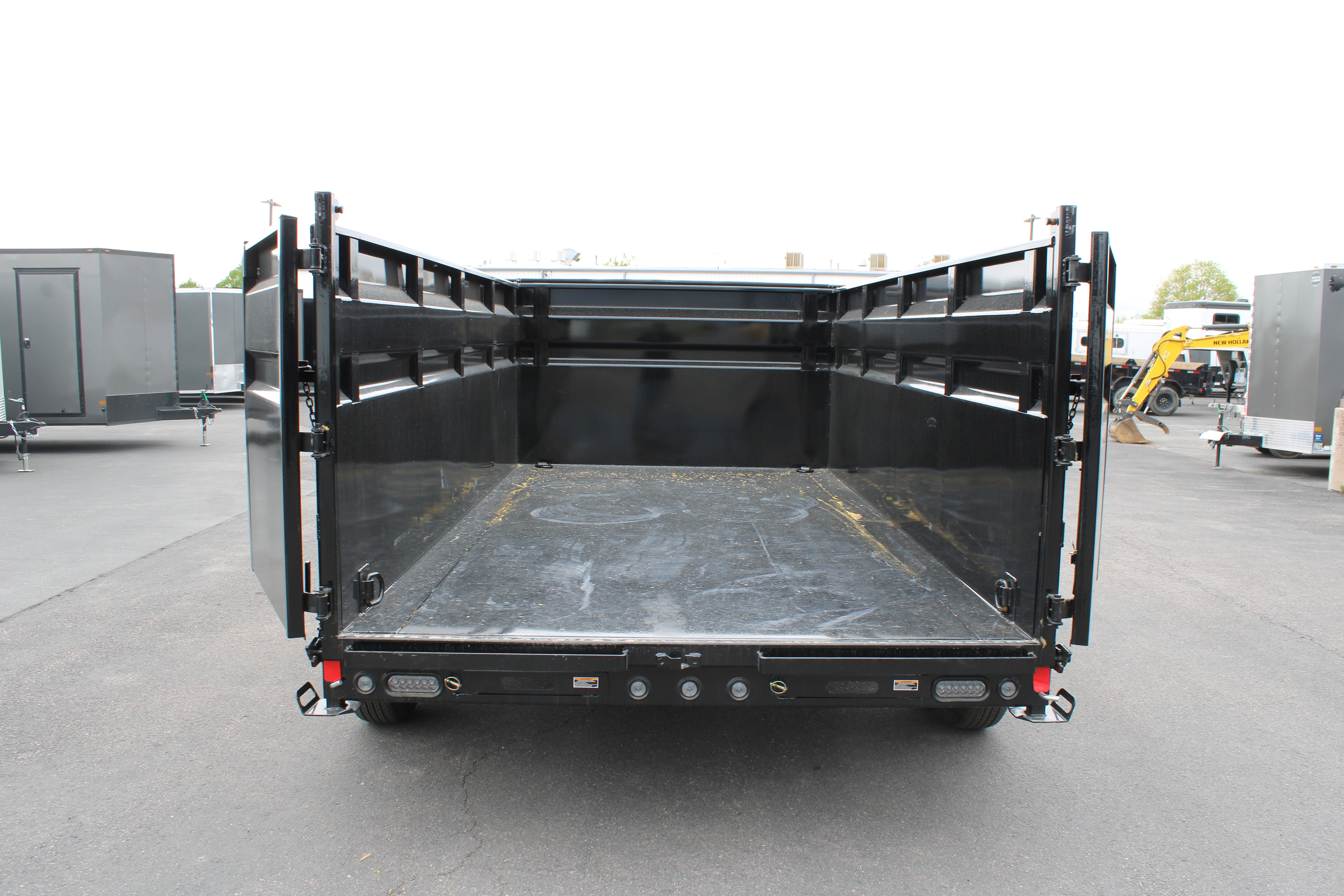 Loadtrail Dump Trailer 14'