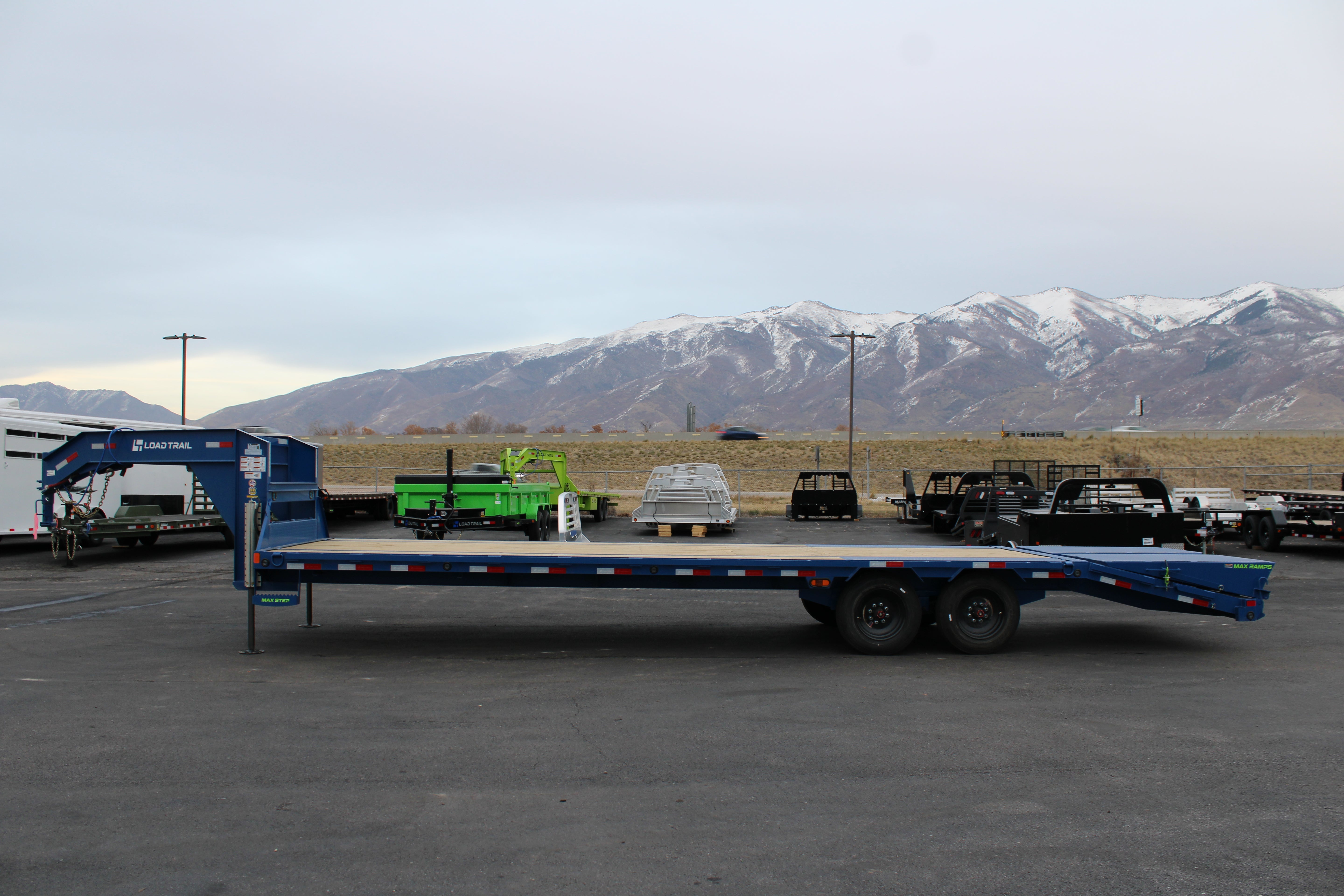 2025 Load Trail 102" x 30' Gooseneck Flatbed Trailer