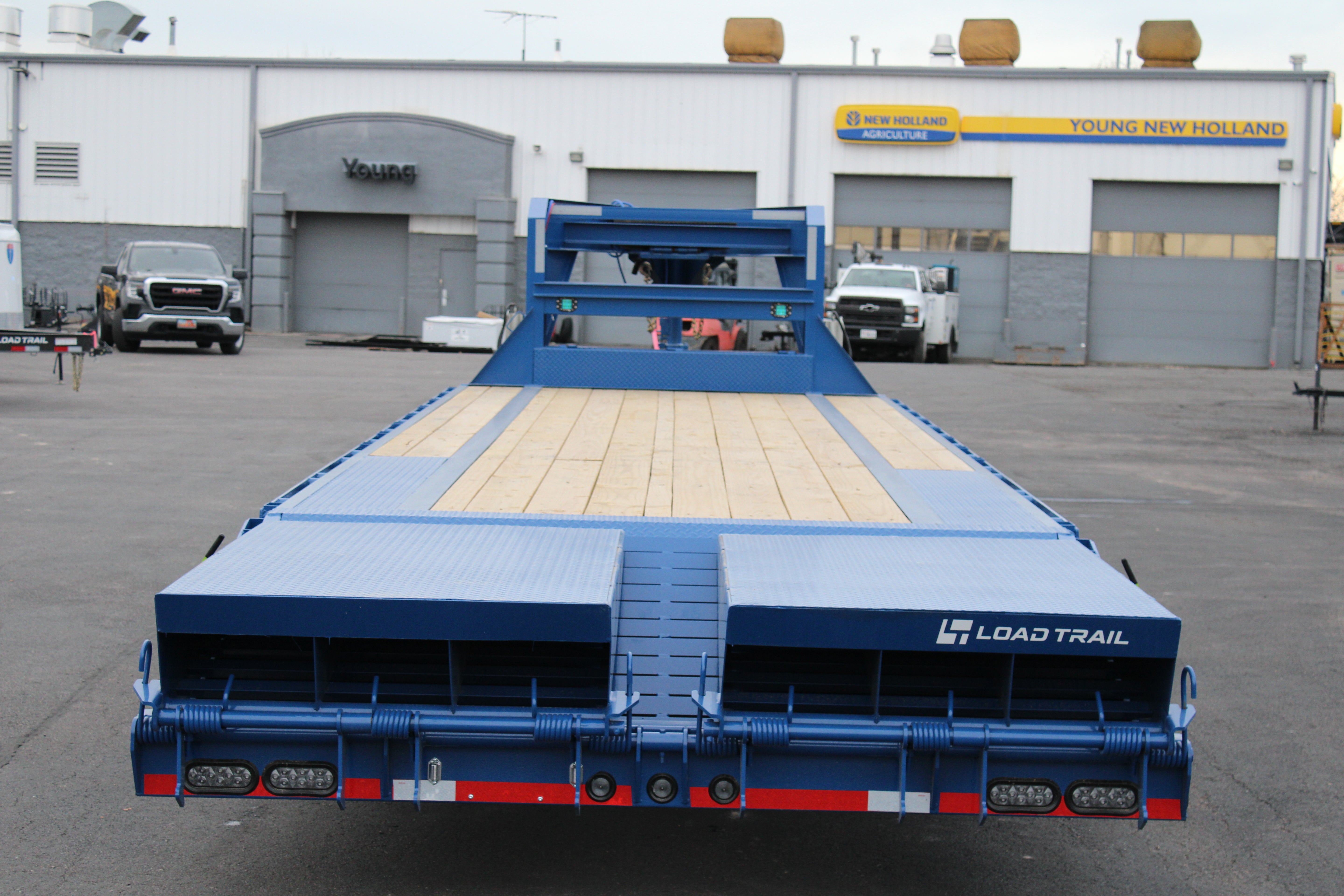 2025 Load Trail 102" x 30' Gooseneck Flatbed Trailer