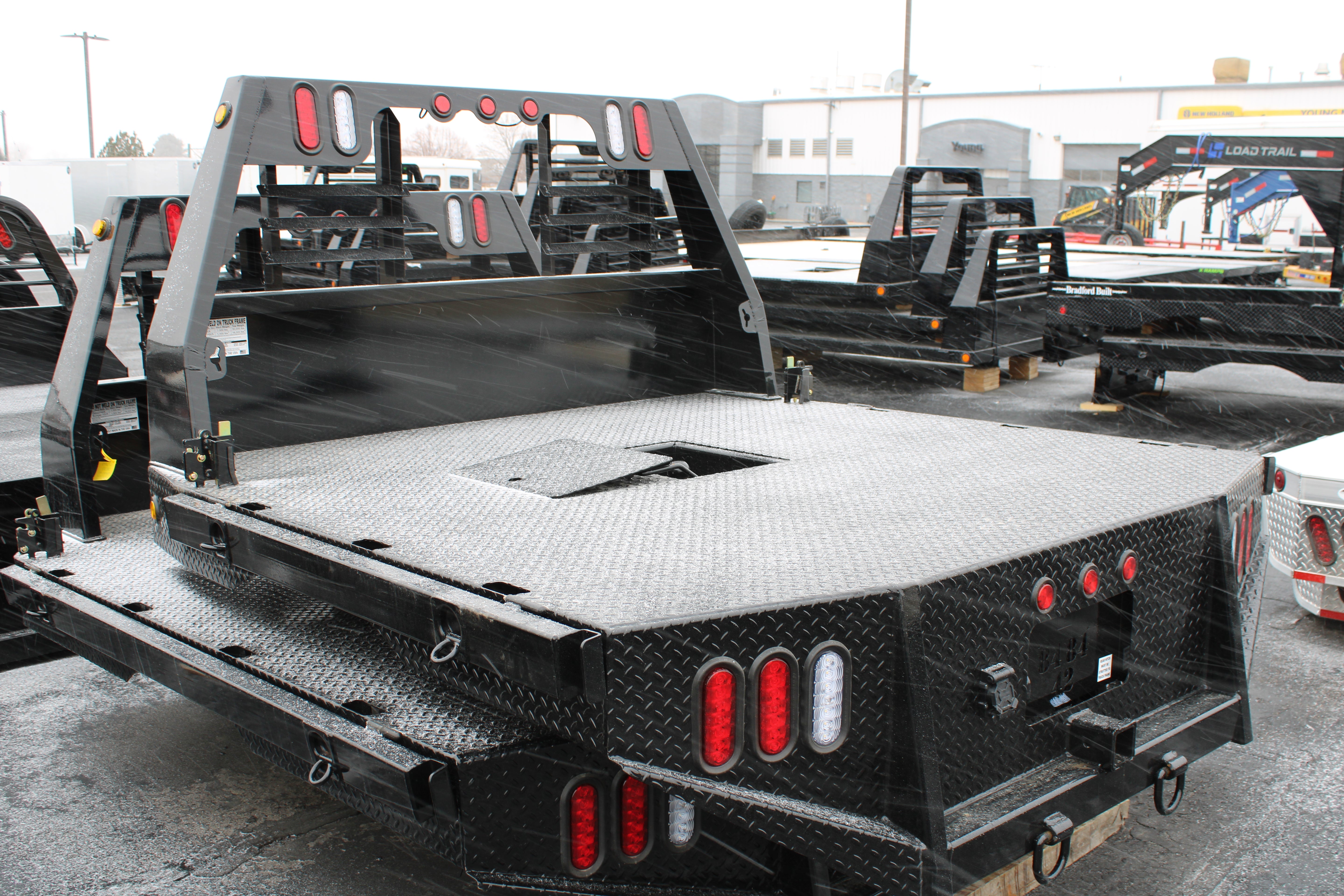 2025 Bradford 84" x 84" Truck Bed