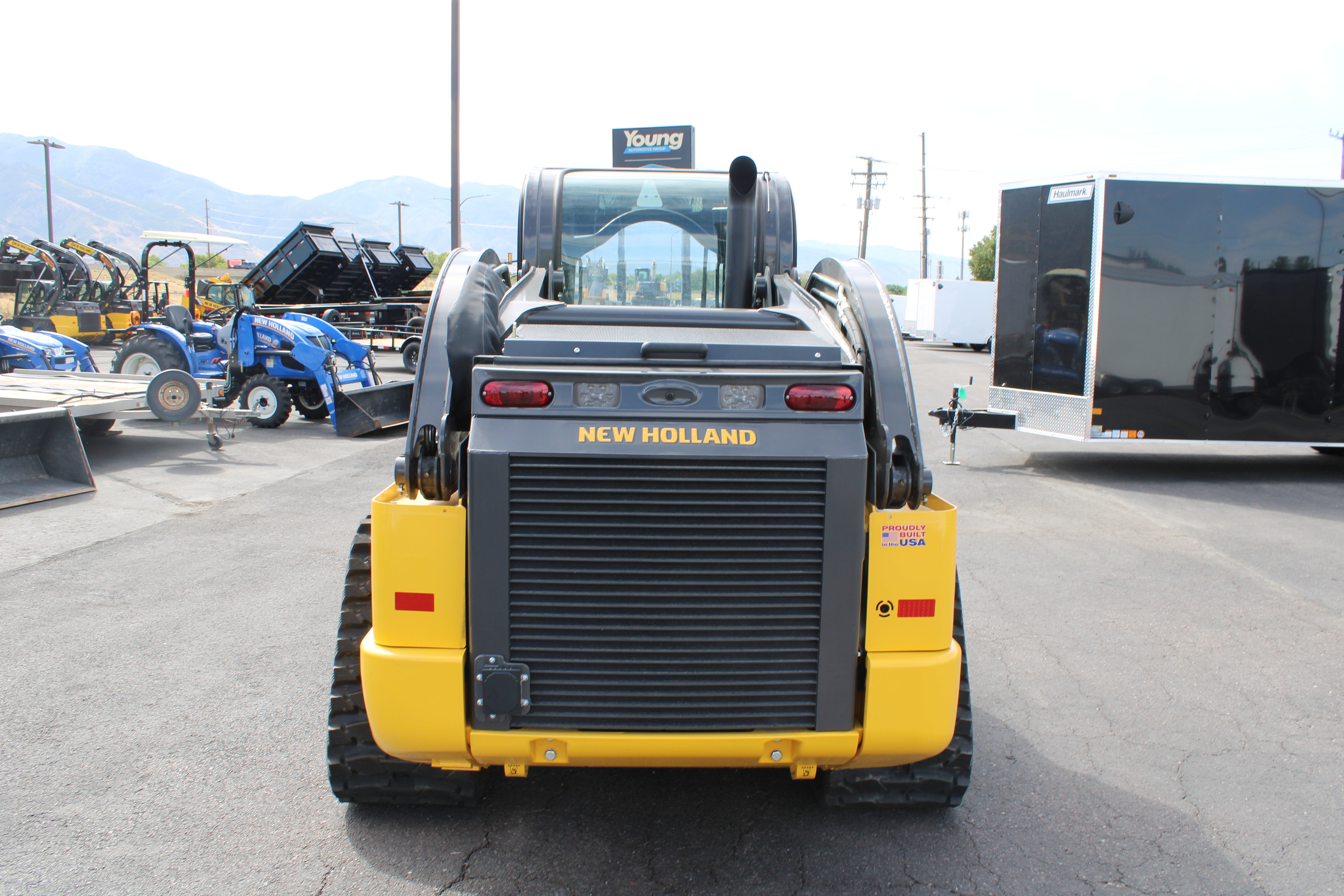 New Holland C345 Skidsteer