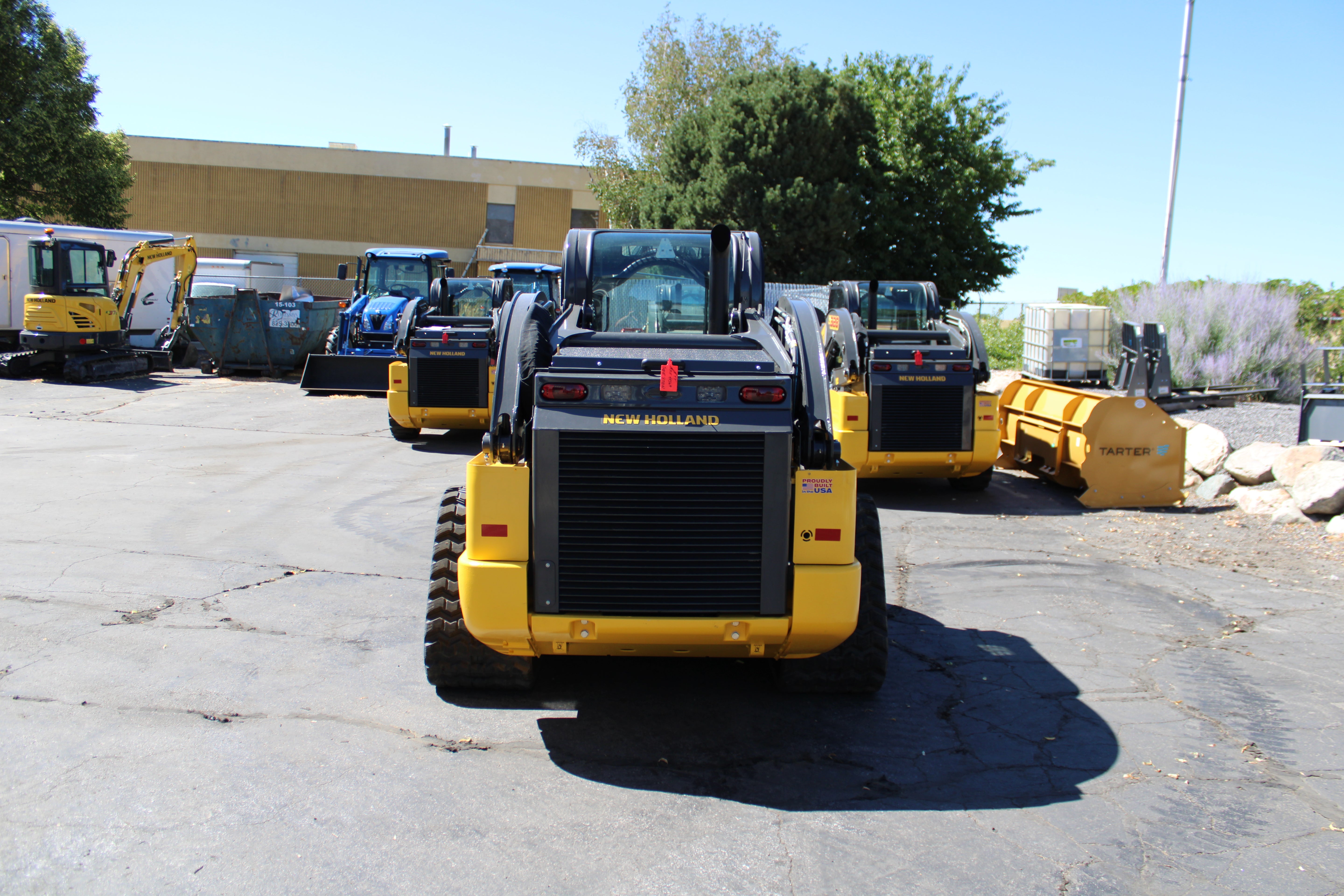 New Holland C345 SKidsteer