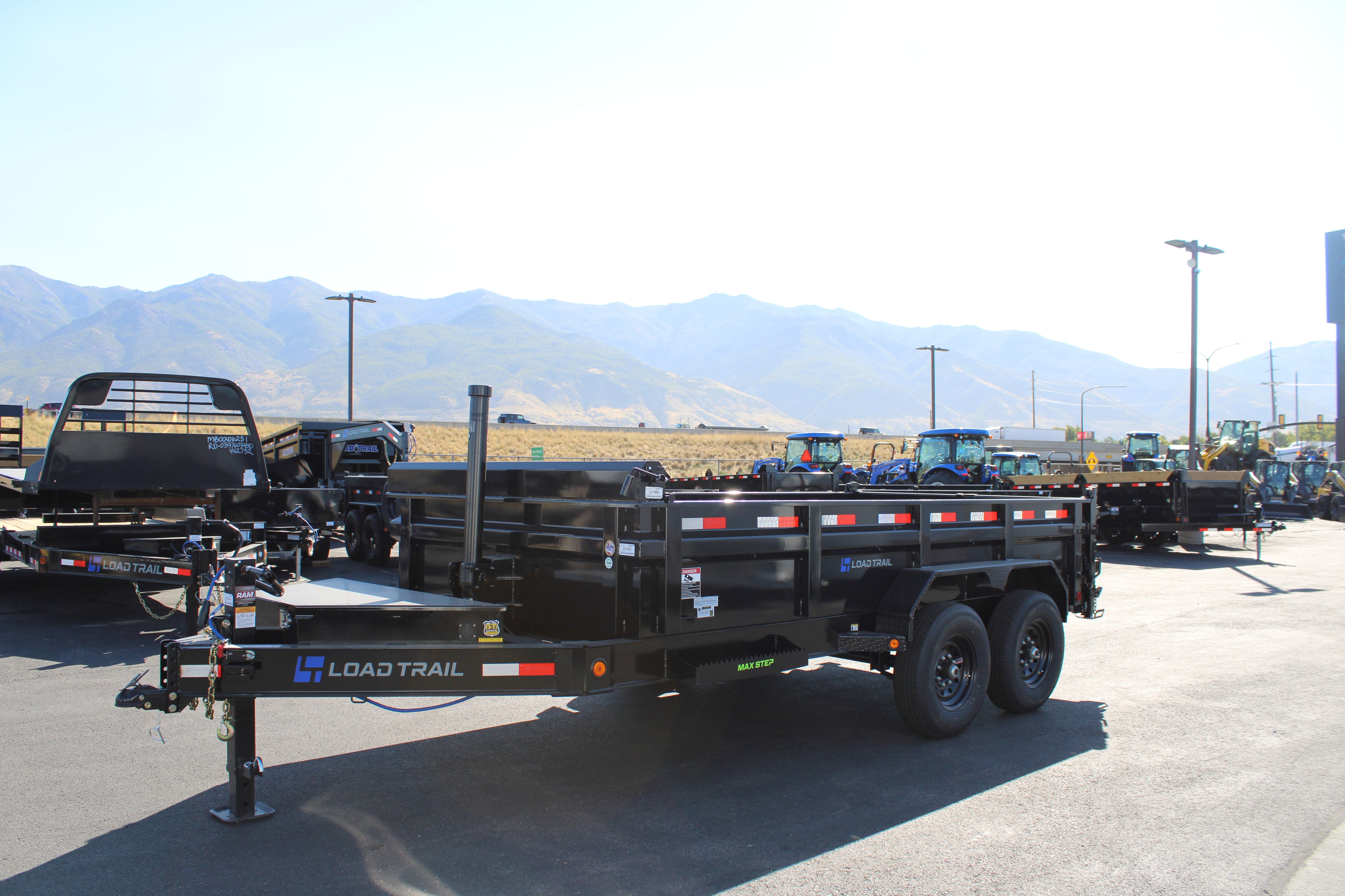 2024 Load Trail 14' Dump Trailer