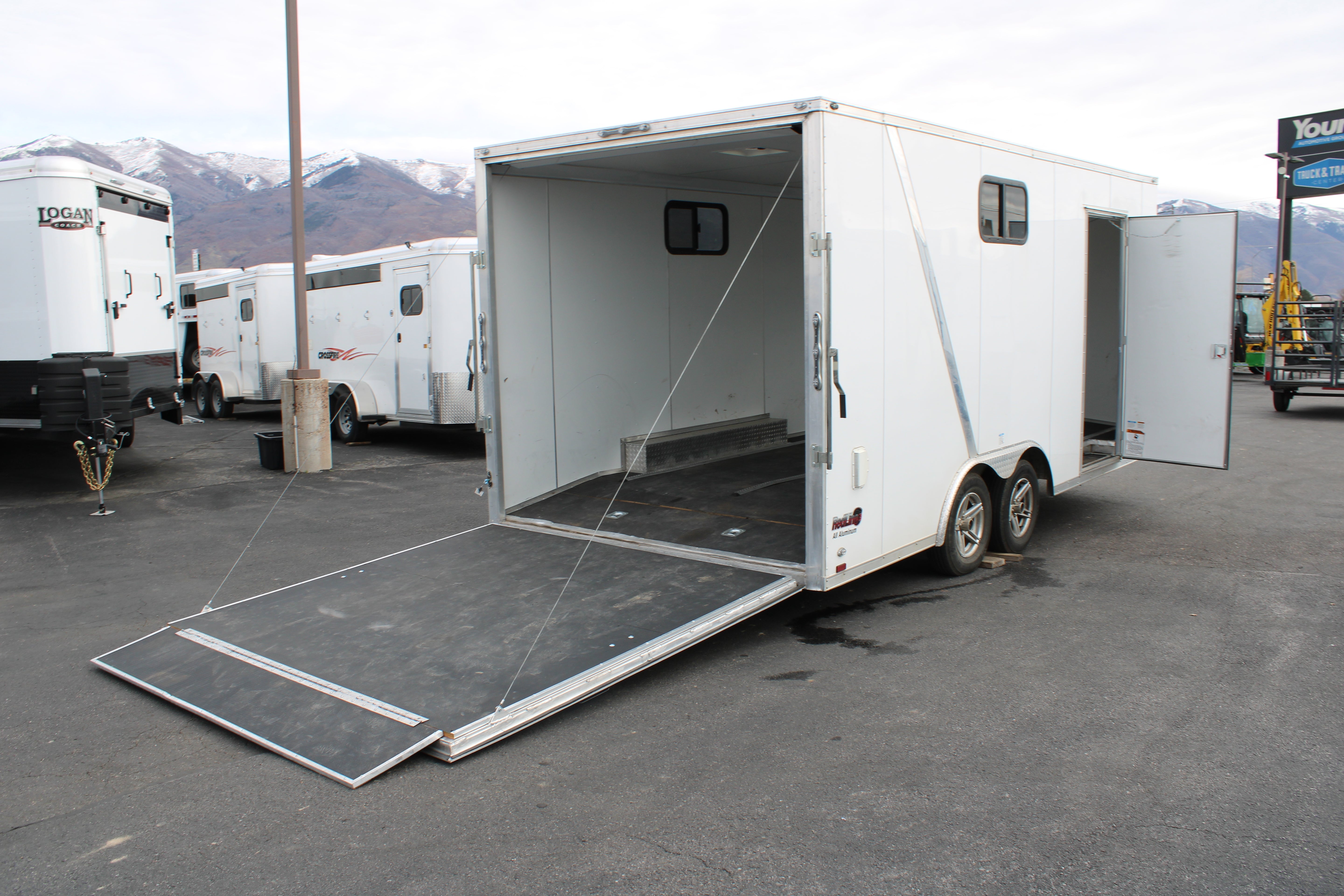 Cargo Mate 8.5 x 18 Enclosed Trailer **BLACK FRIDAY SPECIAL**