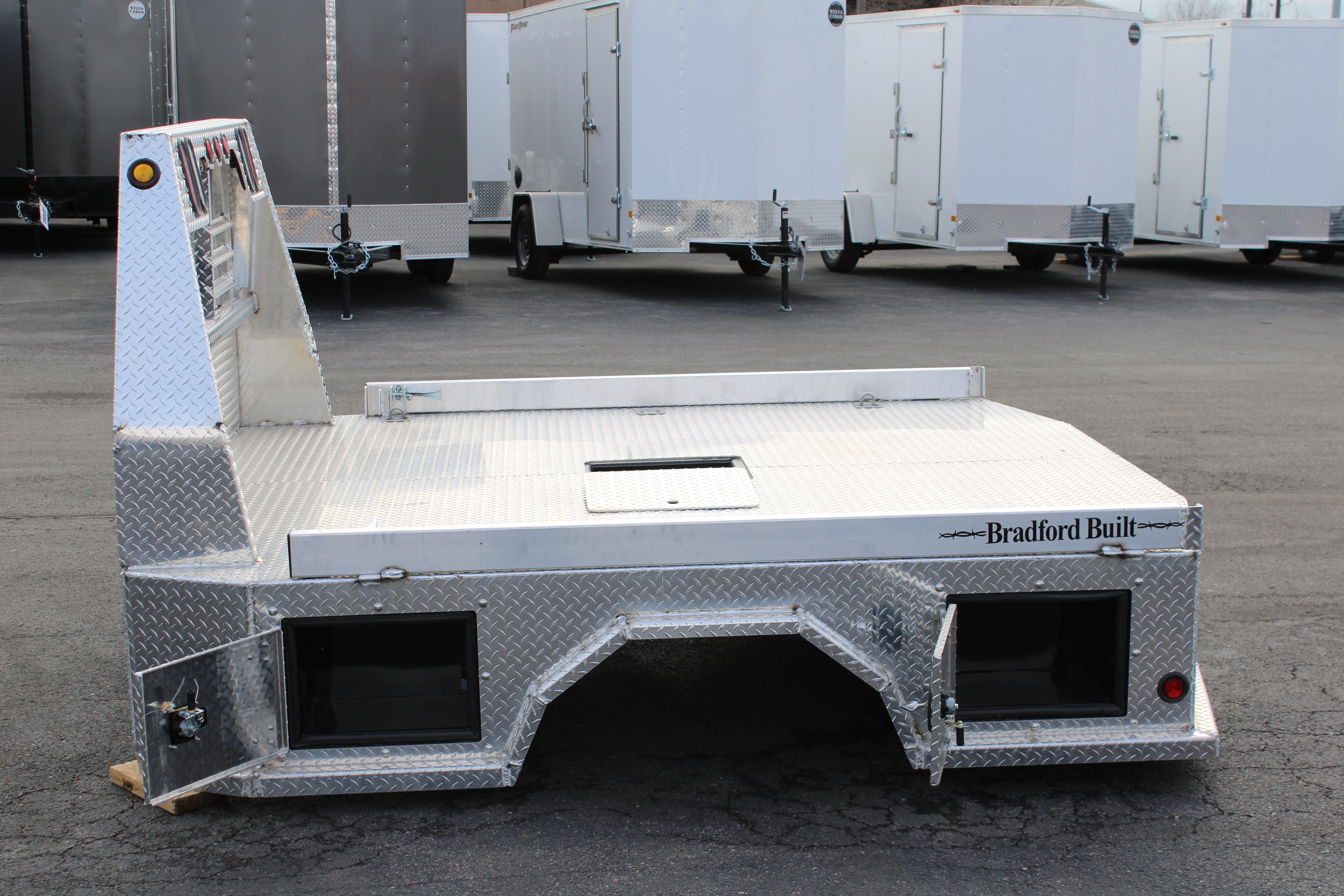 2025 Bradford 96" x 103" Aluminum Truck Bed