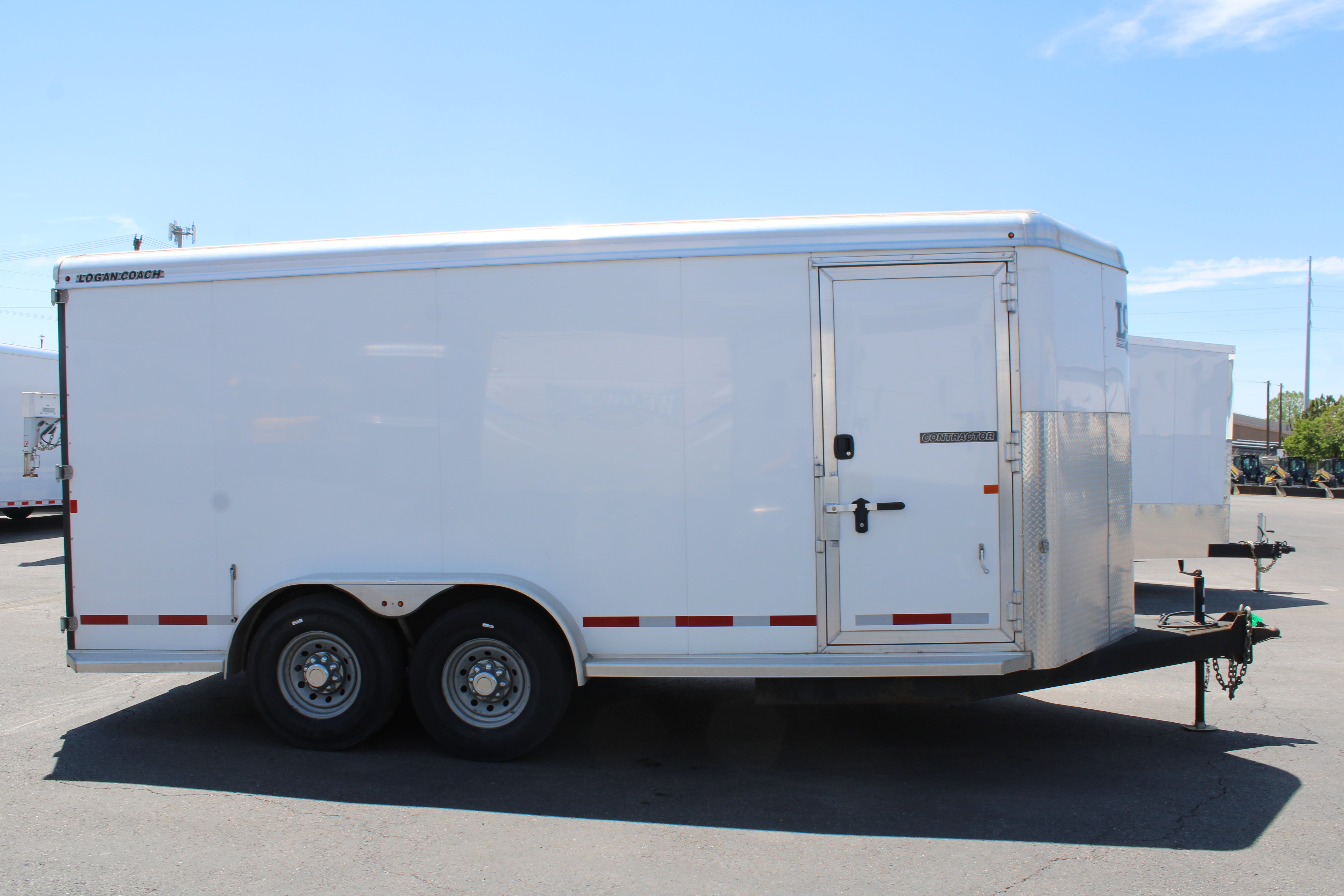 USED LOGAN COACH CONTRACTOR TRAILER