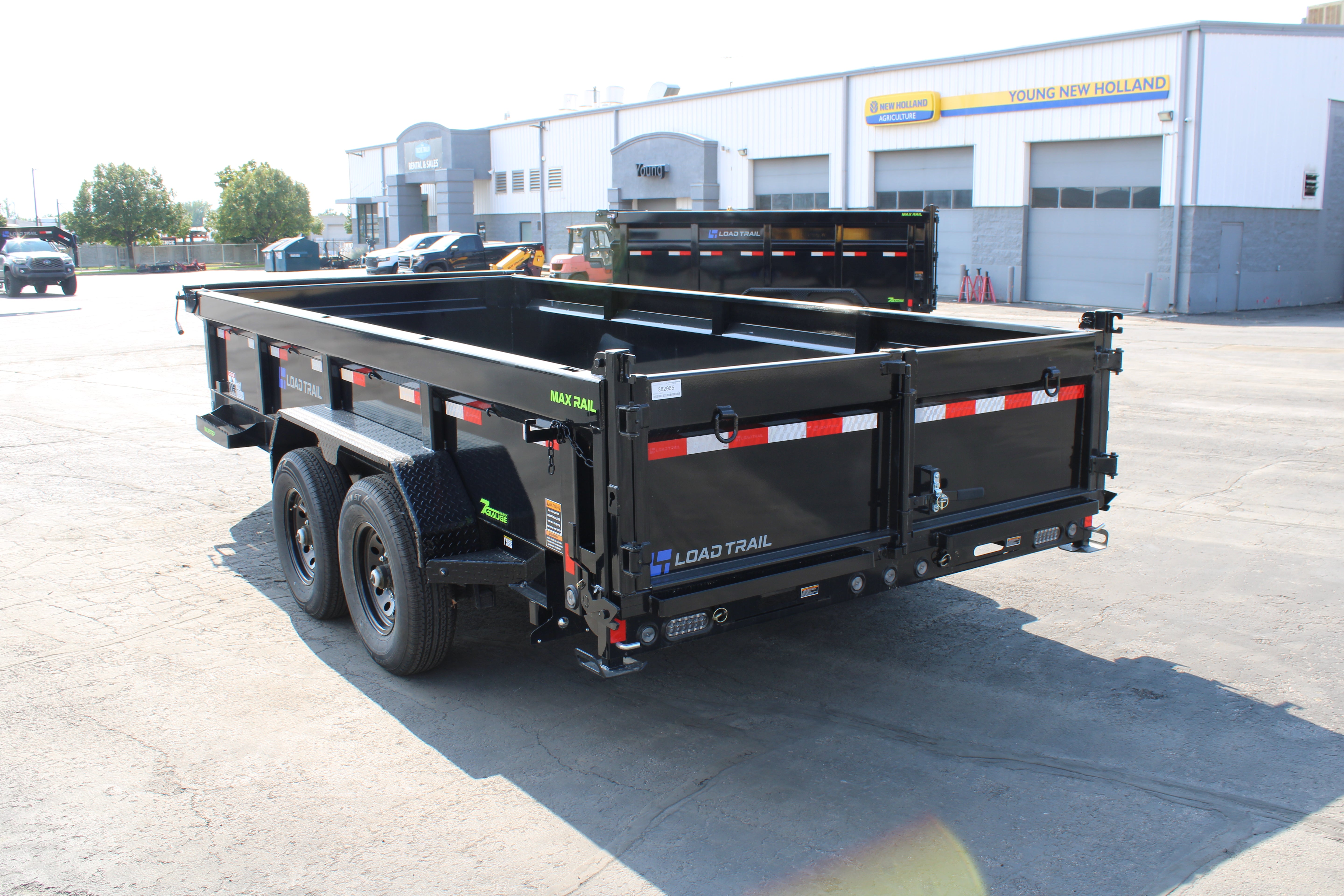 LoadTrail 16' Dump Trailer