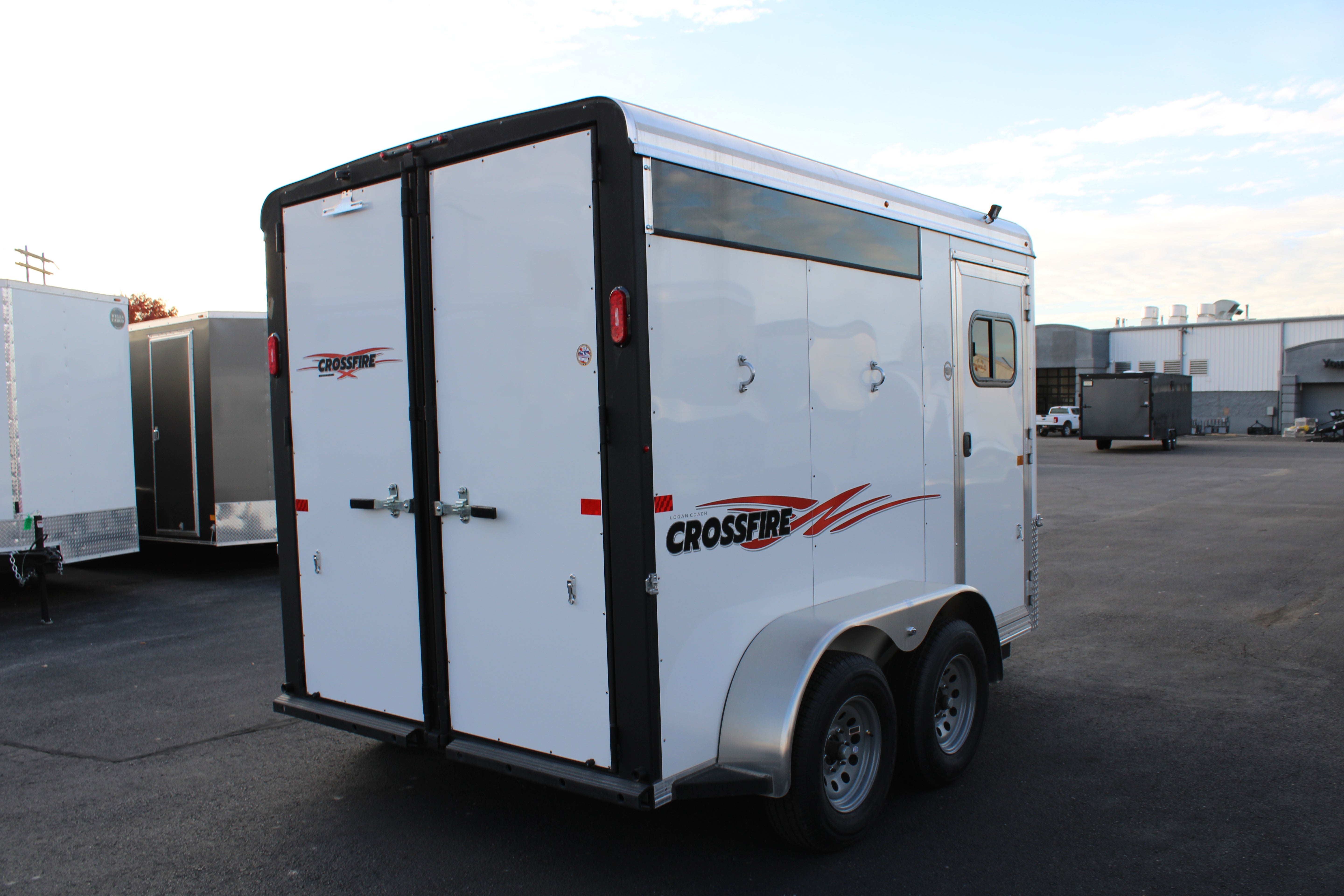 Logan Coach 2HBP Crossfire Trailer