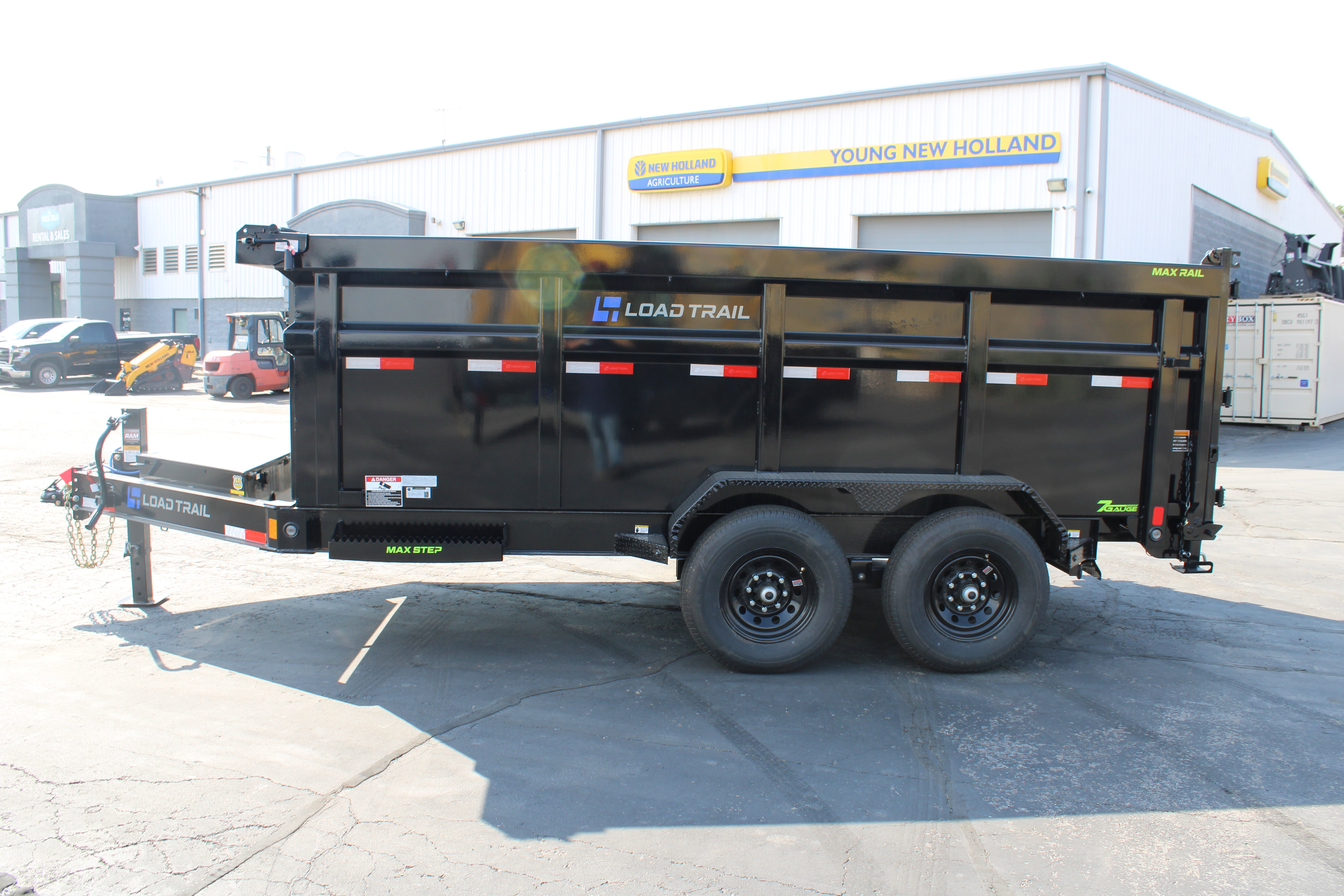 LoadTrail 14' Dump Trailer