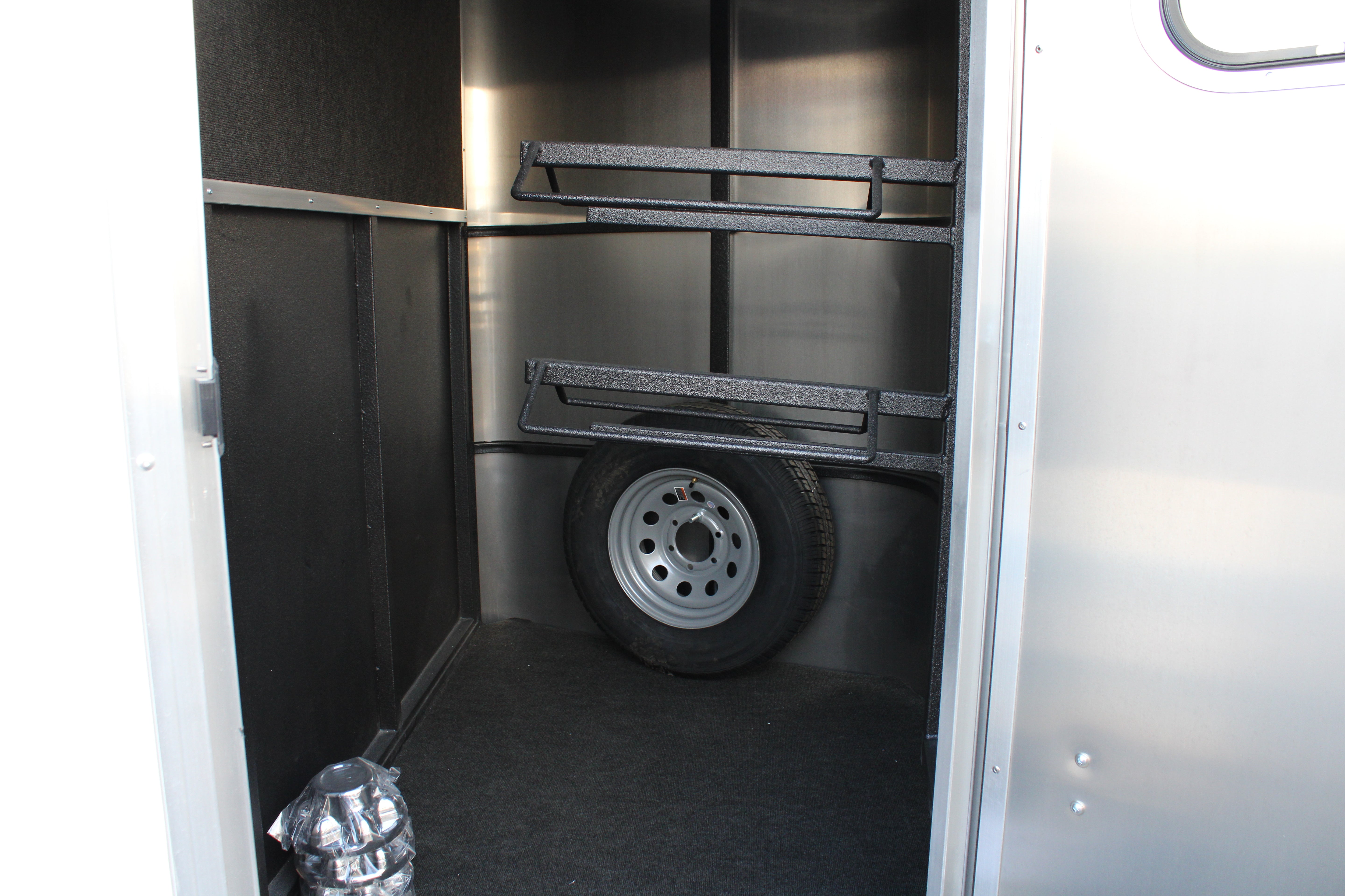 Logan Coach 2HBP Crossfire Trailer