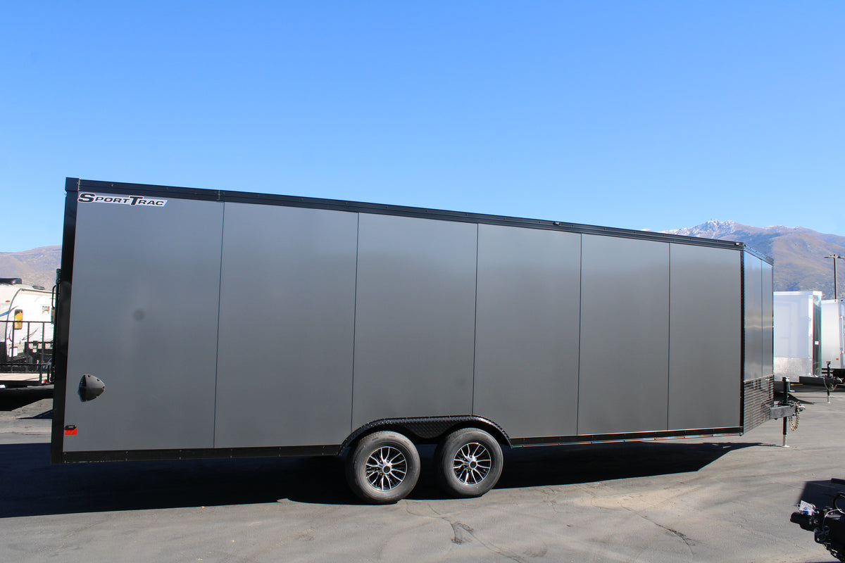 WELLS CARGO STM 30' BLK TRIM