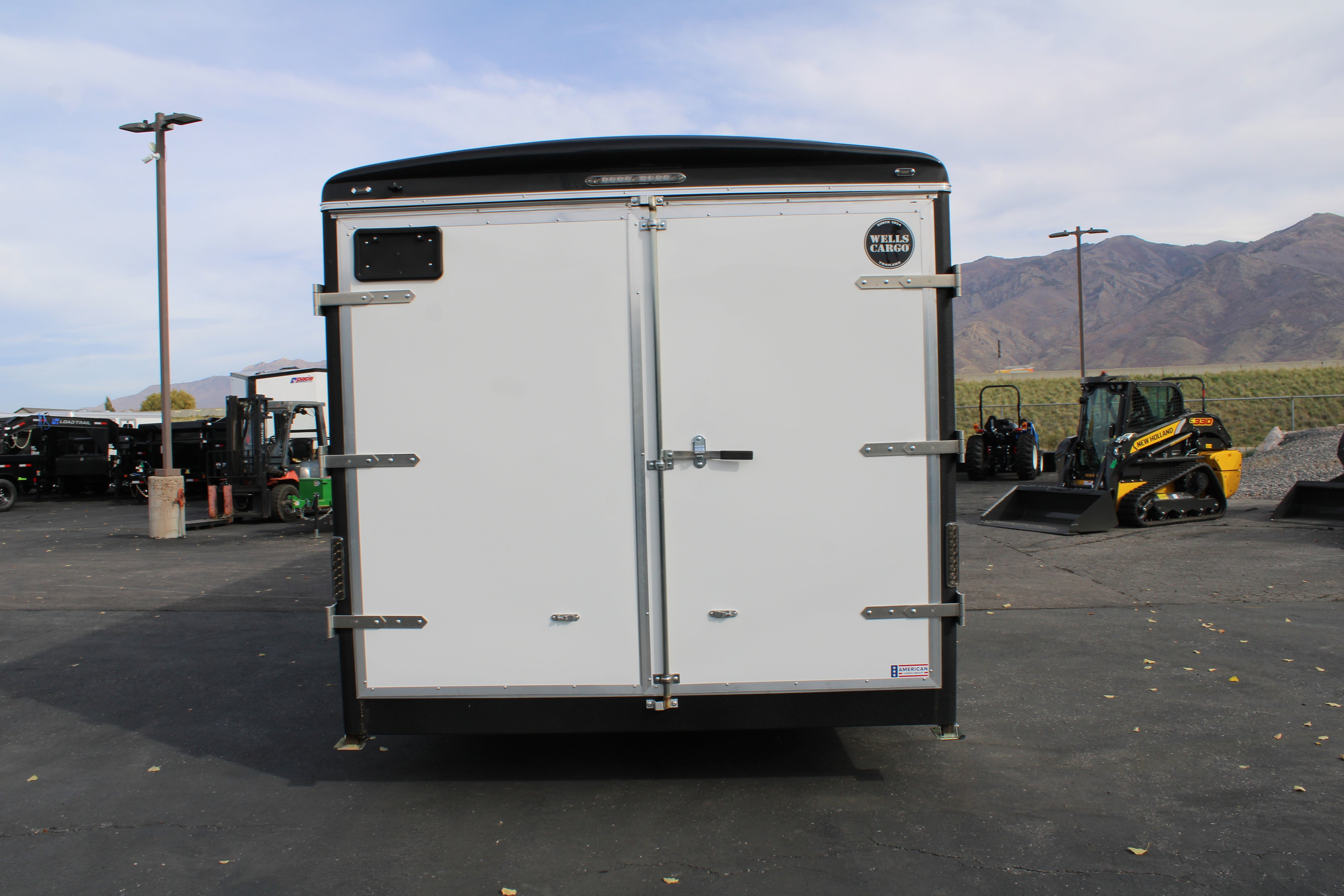 Wells Cargo 8.5 x 24 Wagon Trailer