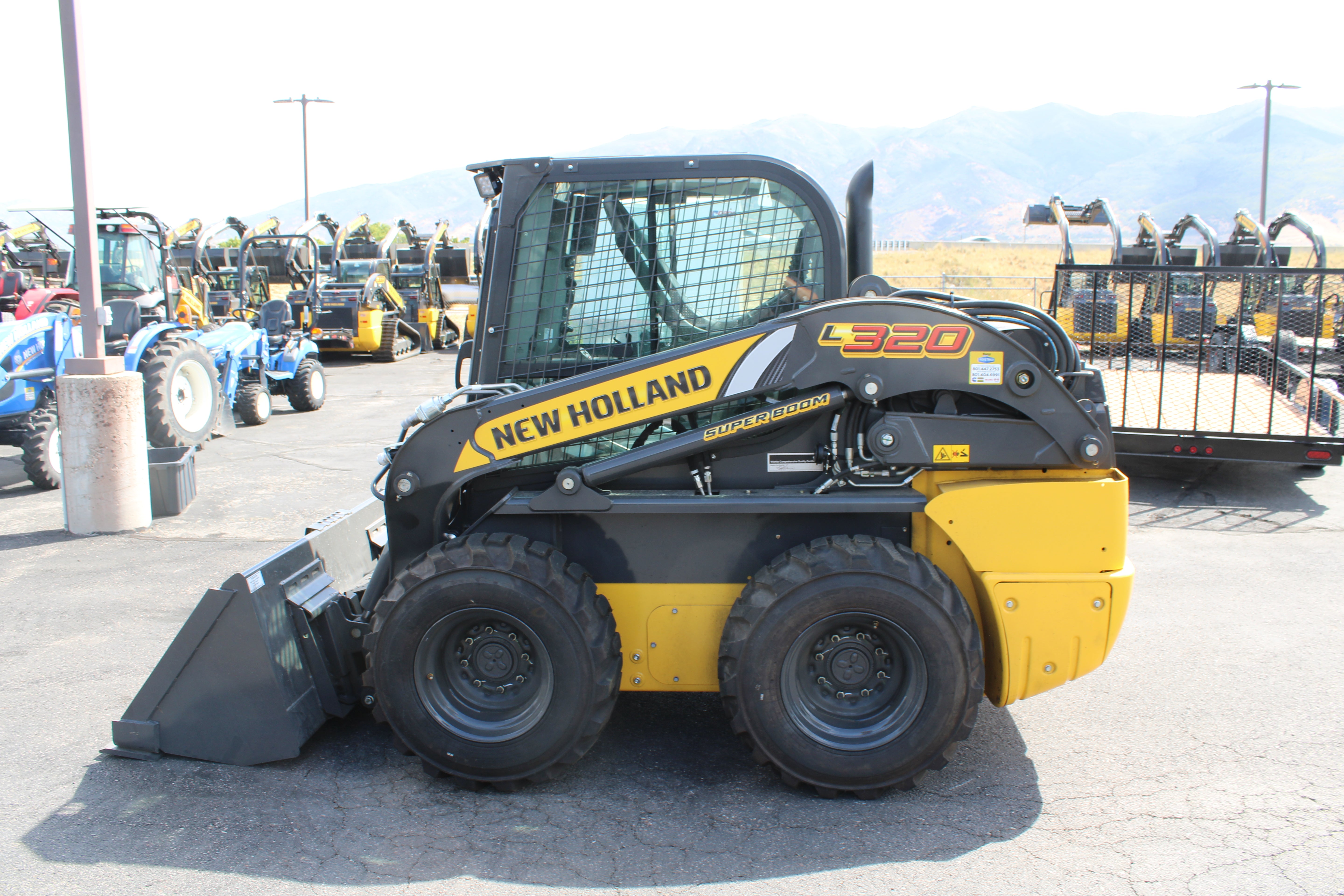 New Holland L320